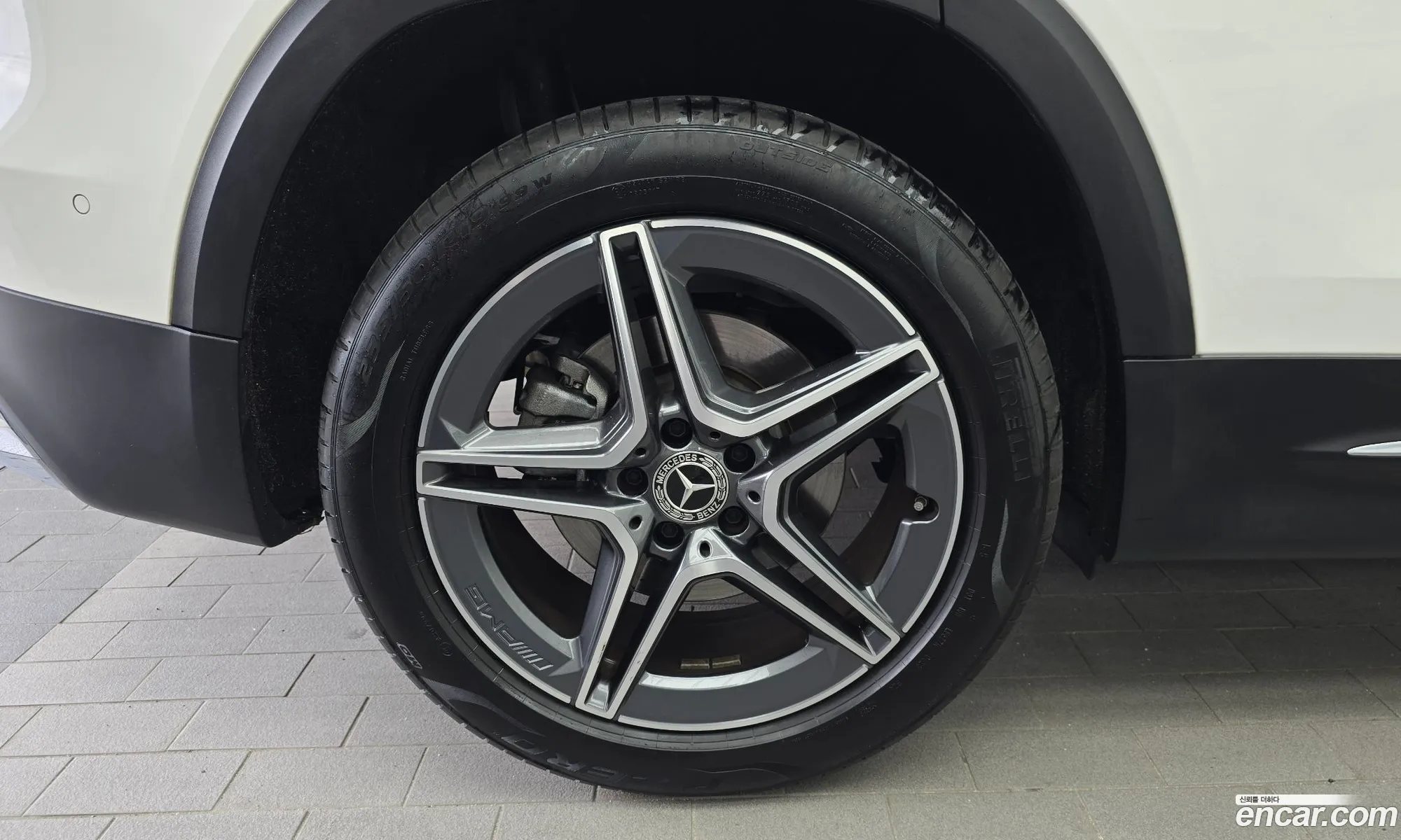Mercedes-Benz GLB-Class X247 2023 — 12