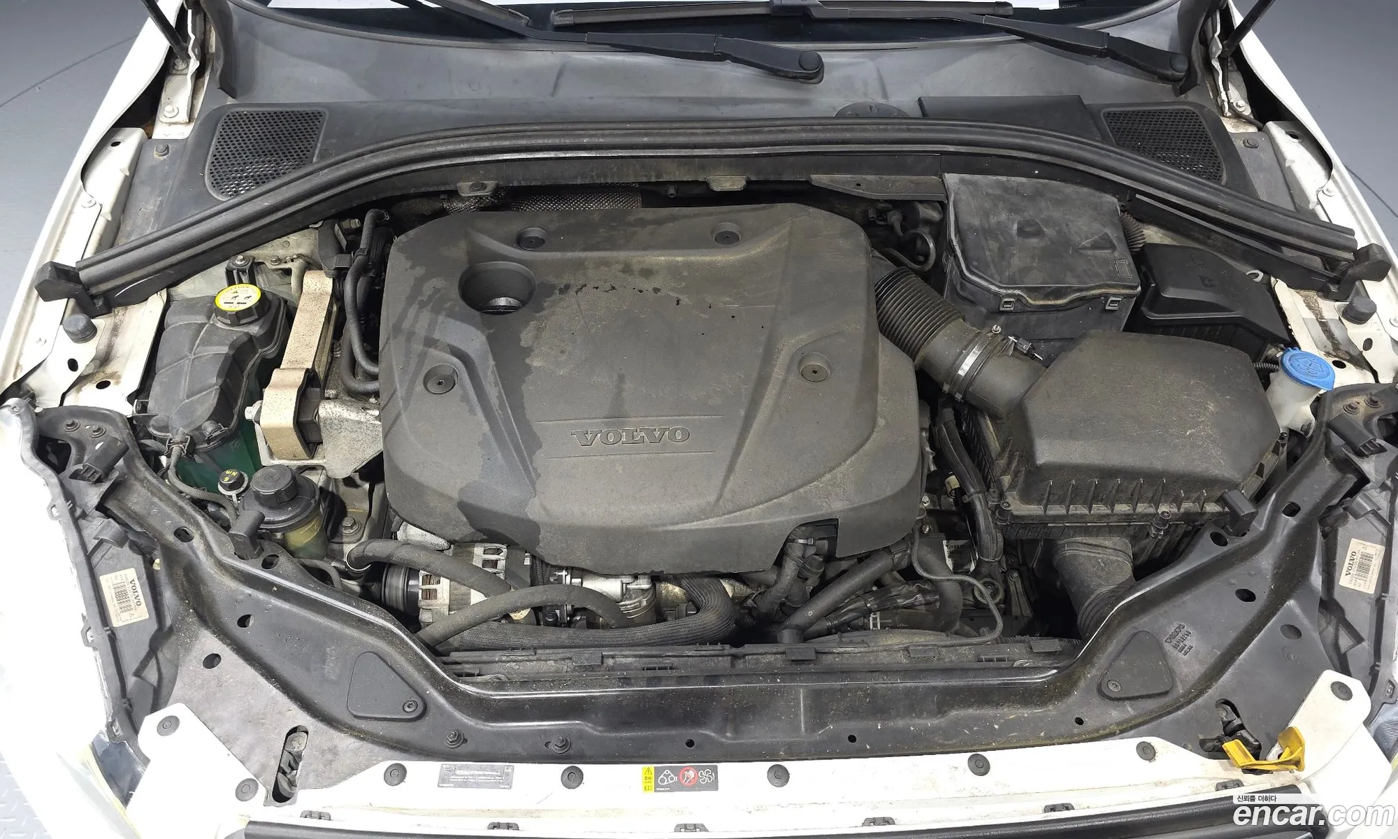 Volvo XC60 2017 YV1DZA8BDH2110839 — 12
