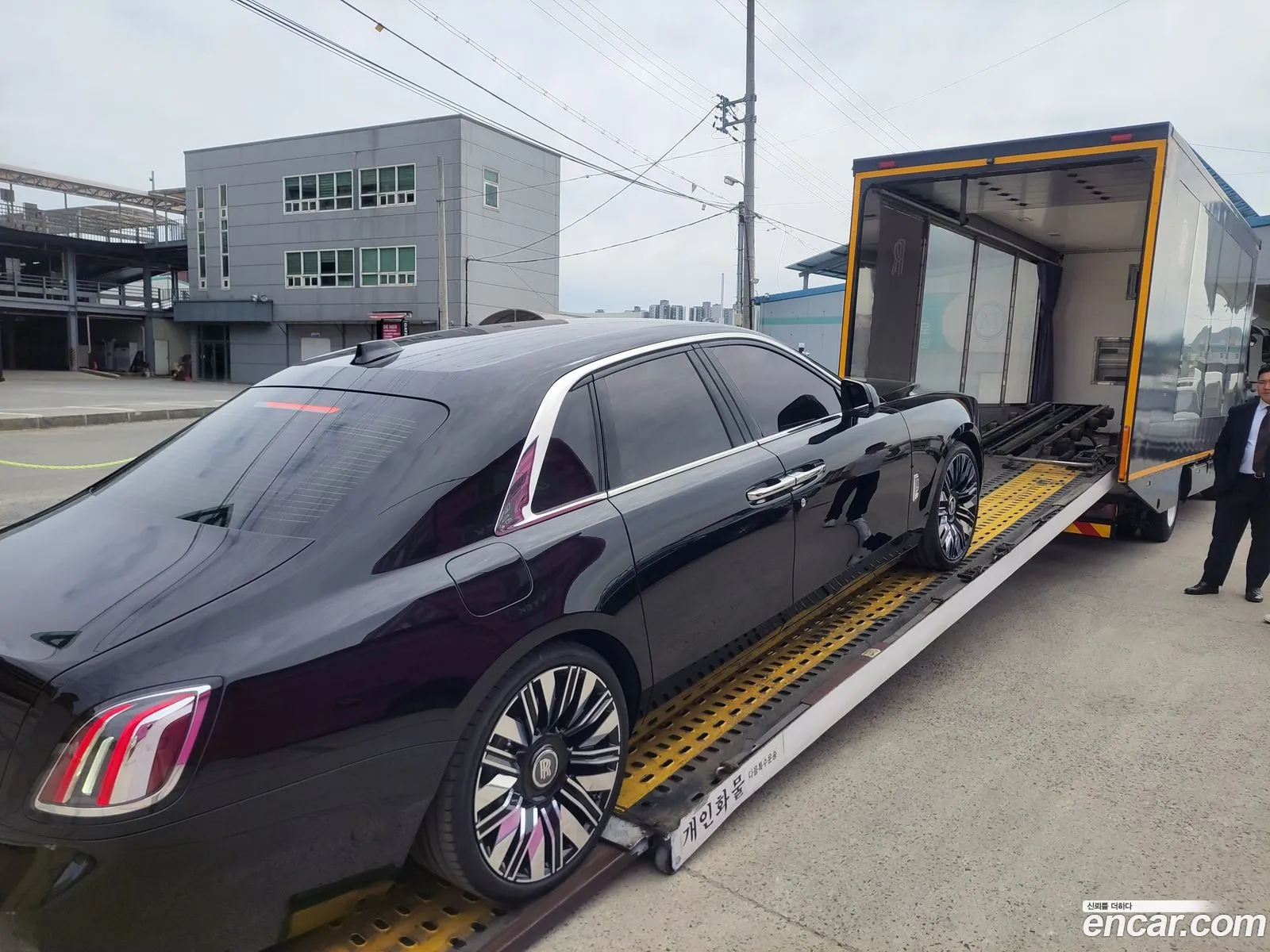 Rolls-Royce Ghost 2026 — 6