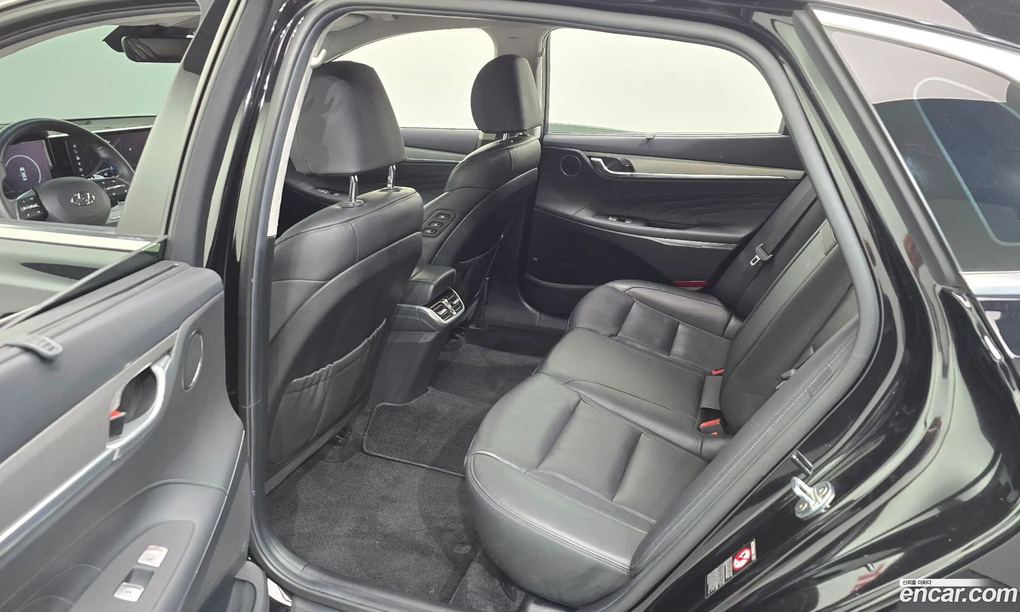 Hyundai Grandeur IG 2020 — 27