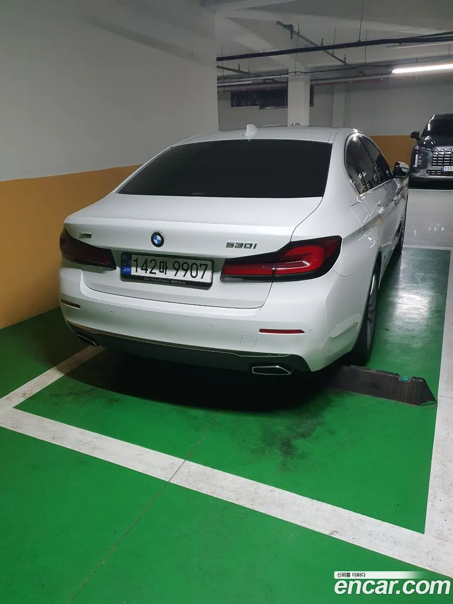 BMW 5 Series 2023 — 2