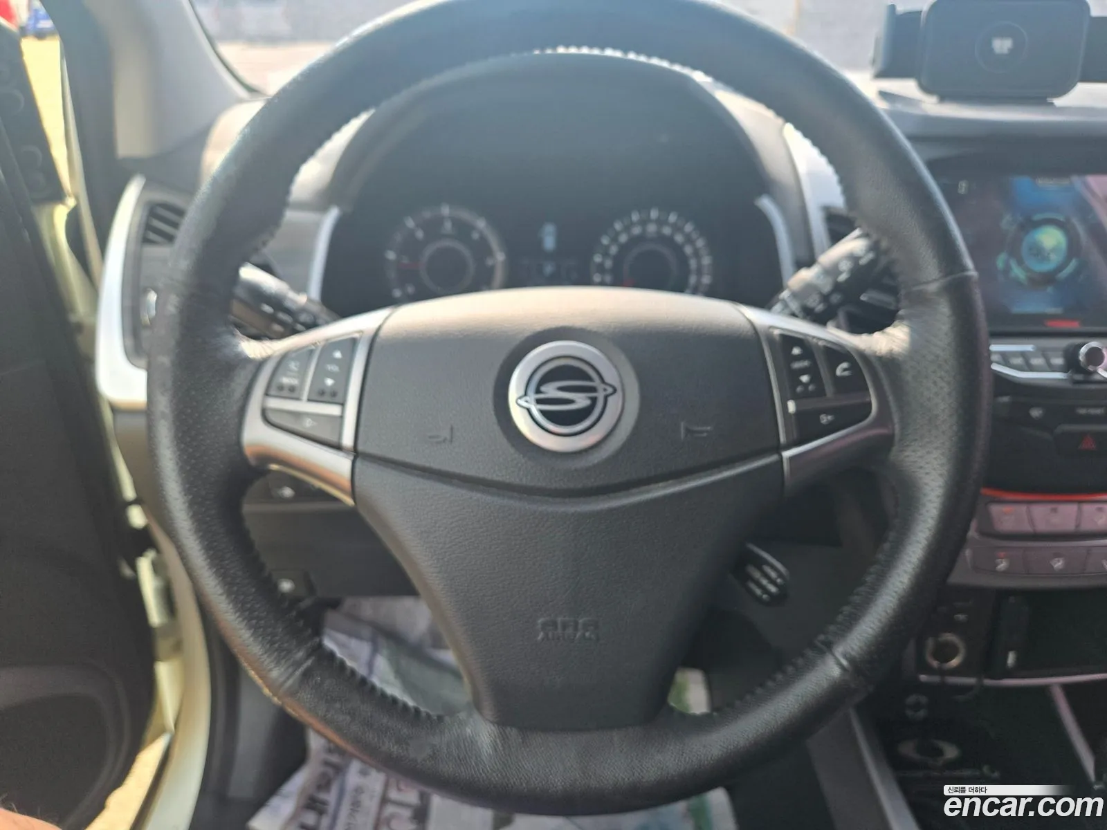 KG Mobility (SsangYong) Korando C 2016 — 18