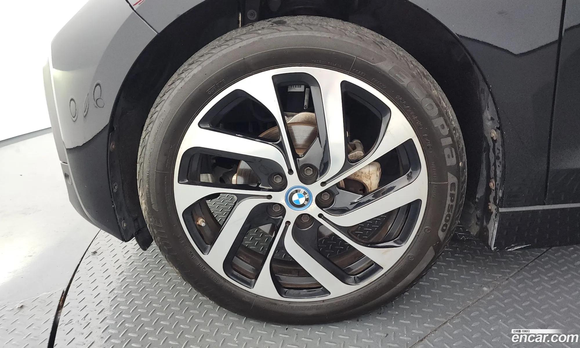BMW i3 2019 WBY8P2102K7E17219 — 19