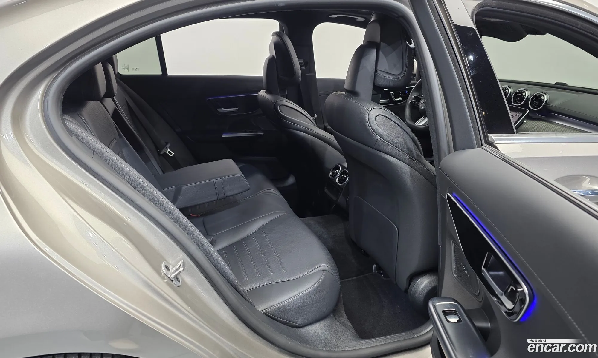 Mercedes-Benz C-Class W206 2024 — 20
