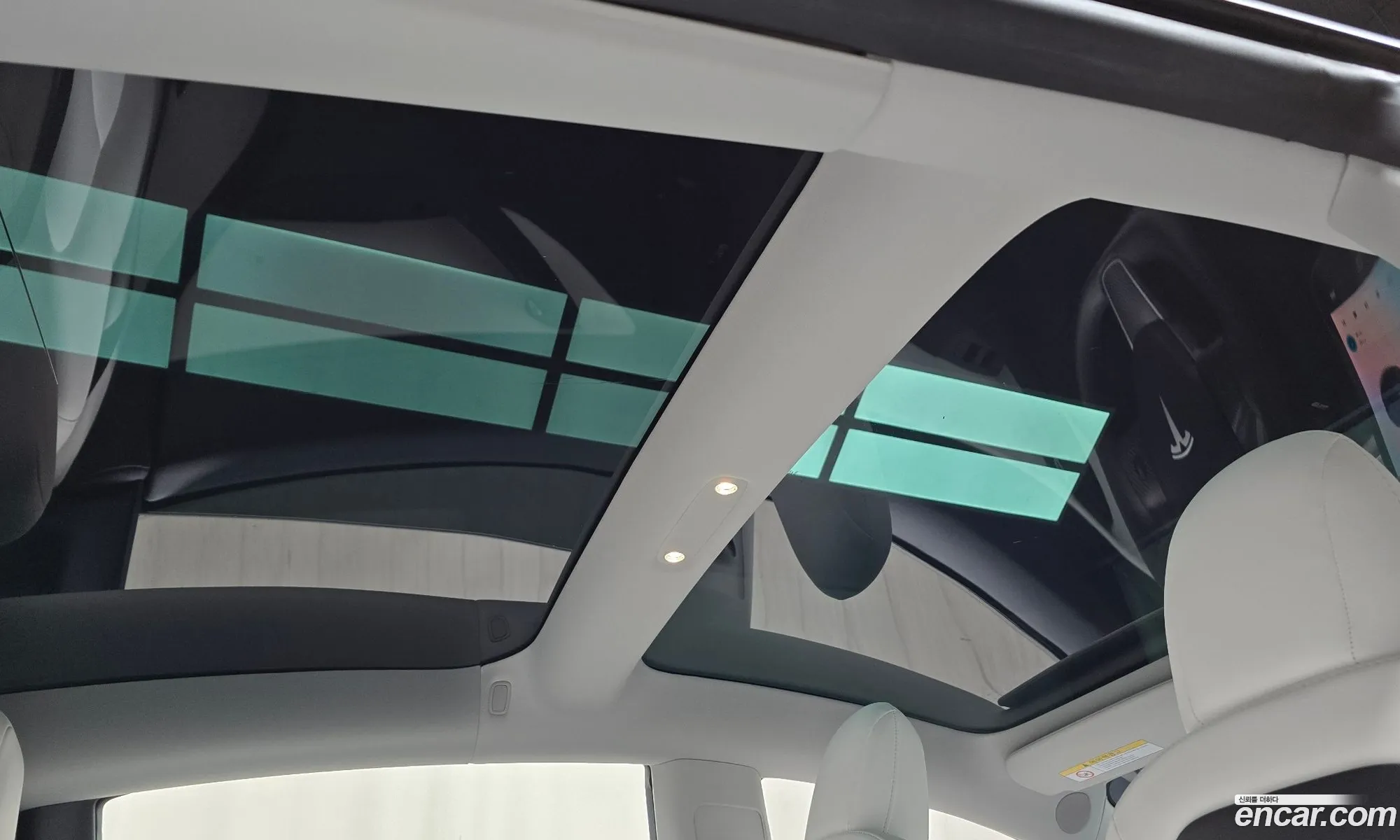Tesla Model 3 2019 5YJ3E1EC9LF585383 — 27