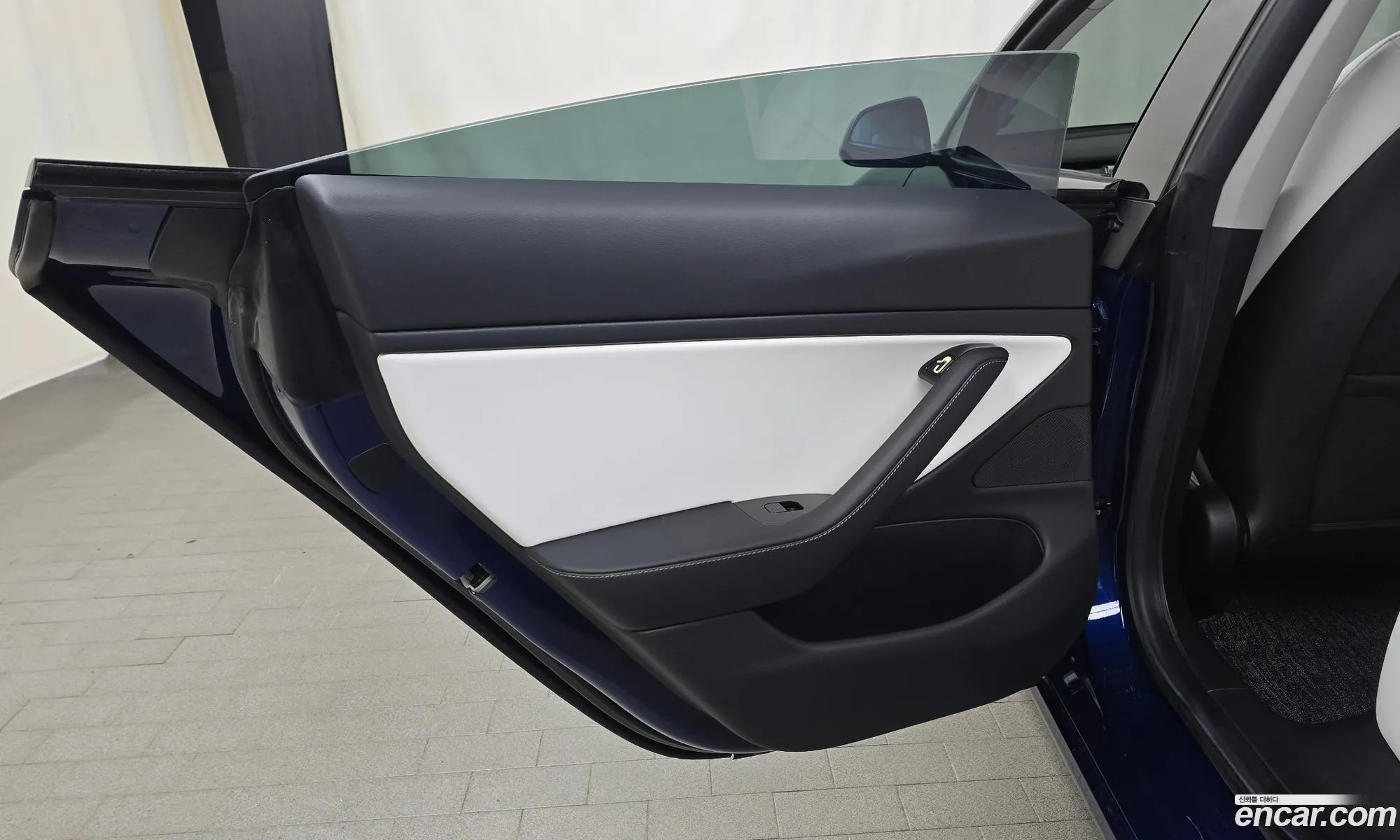Tesla Model 3 2019 5YJ3E1EC9LF585383 — 28