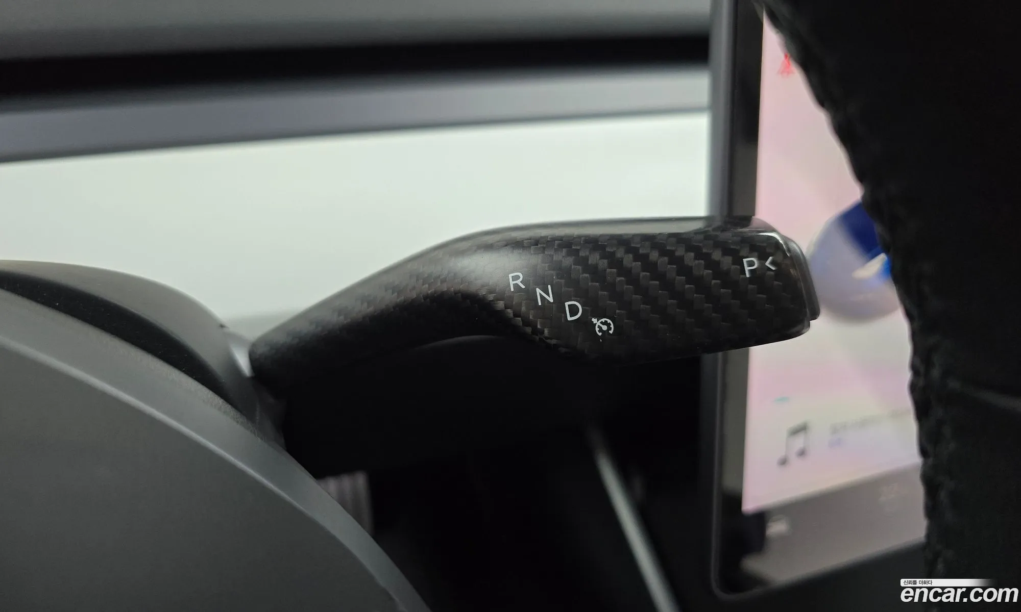 Tesla Model 3 2019 5YJ3E1EC9LF585383 — 19