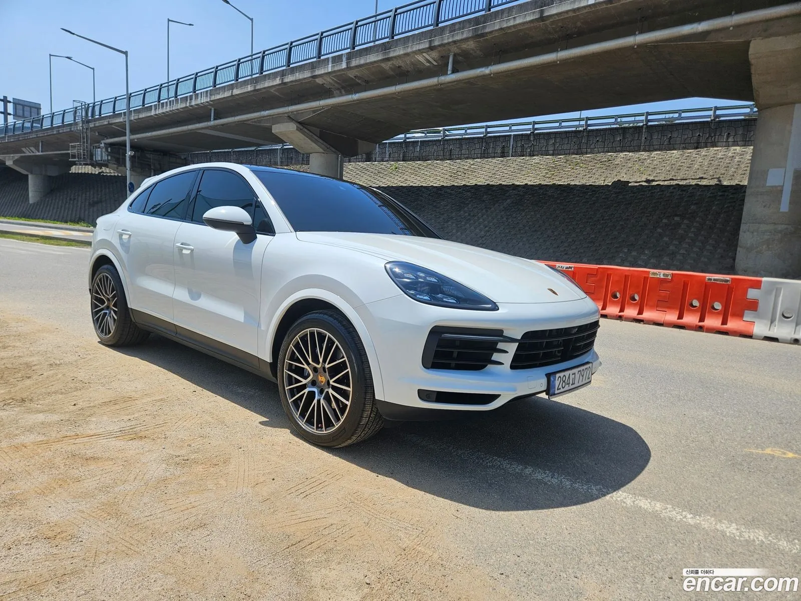 Porsche Cayenne 2022 — 3