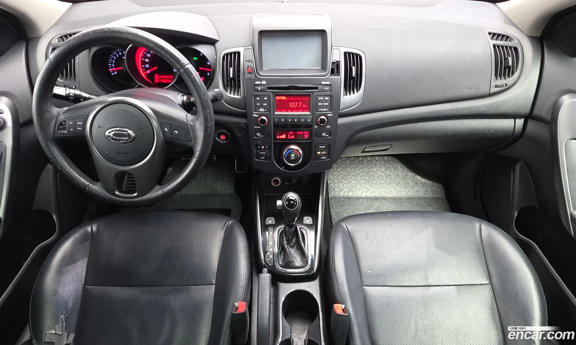 Kia Forte Hatchback 2011 — 17