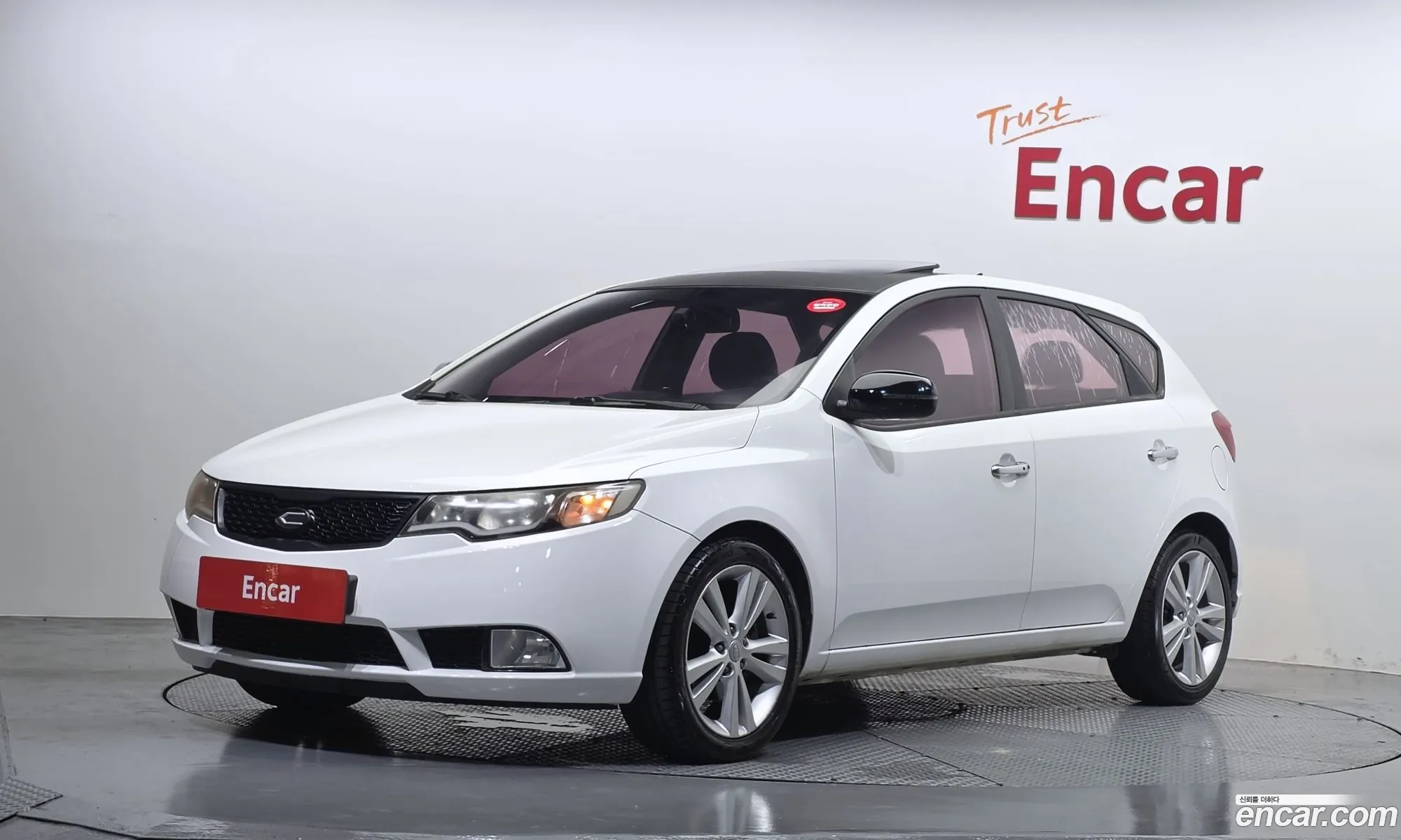 Kia Forte Hatchback 2011 — 20