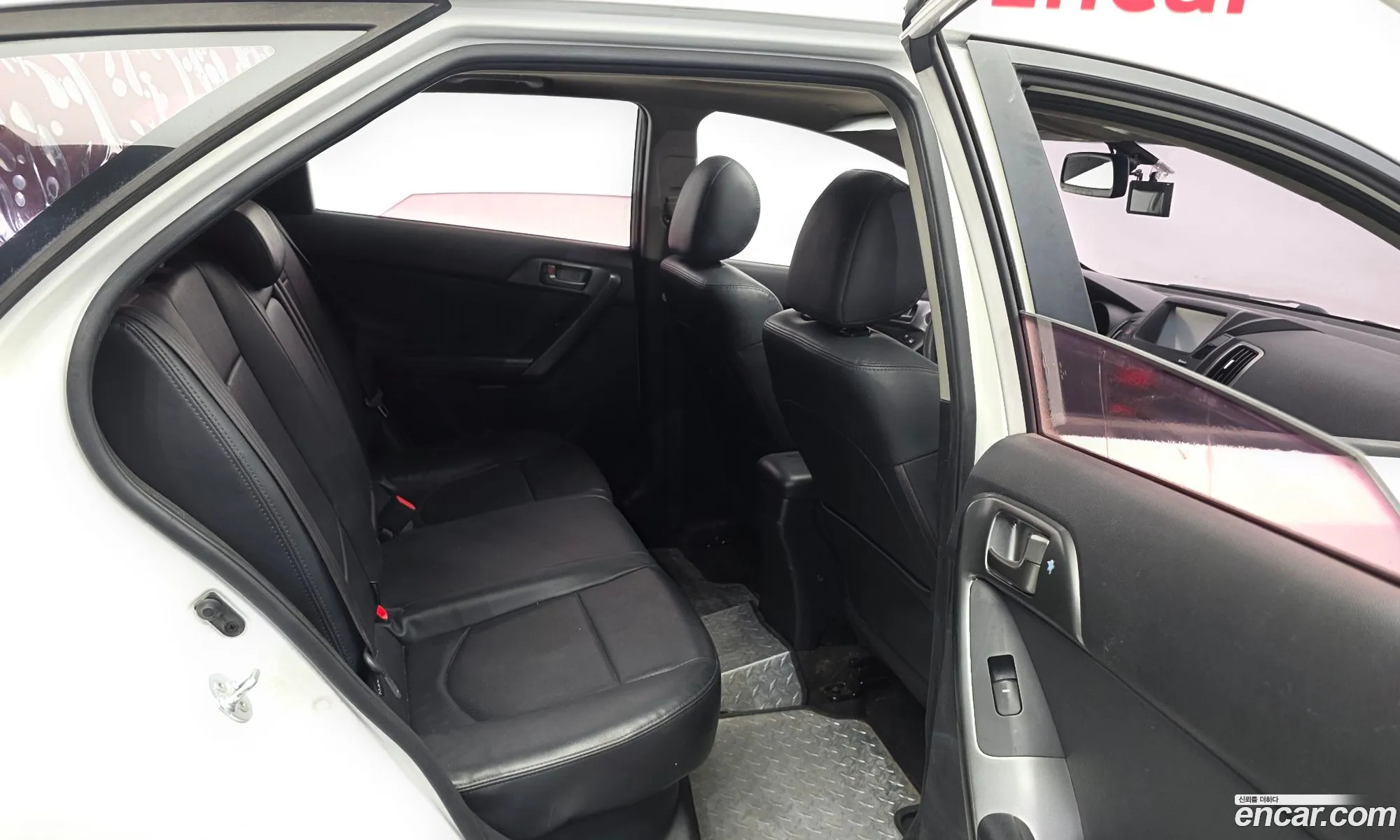 Kia Forte Hatchback 2011 — 19