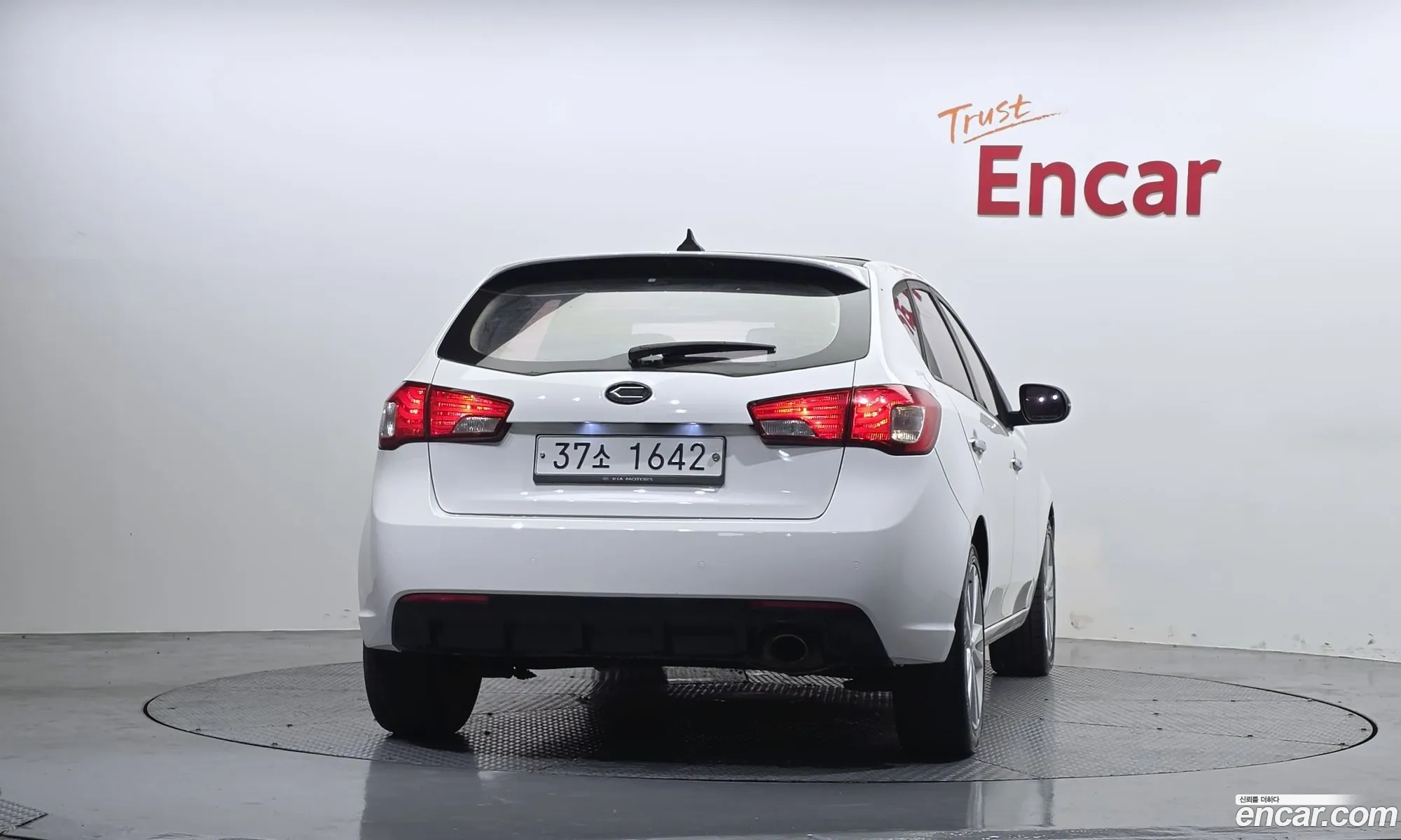 Kia Forte Hatchback 2011 — 9