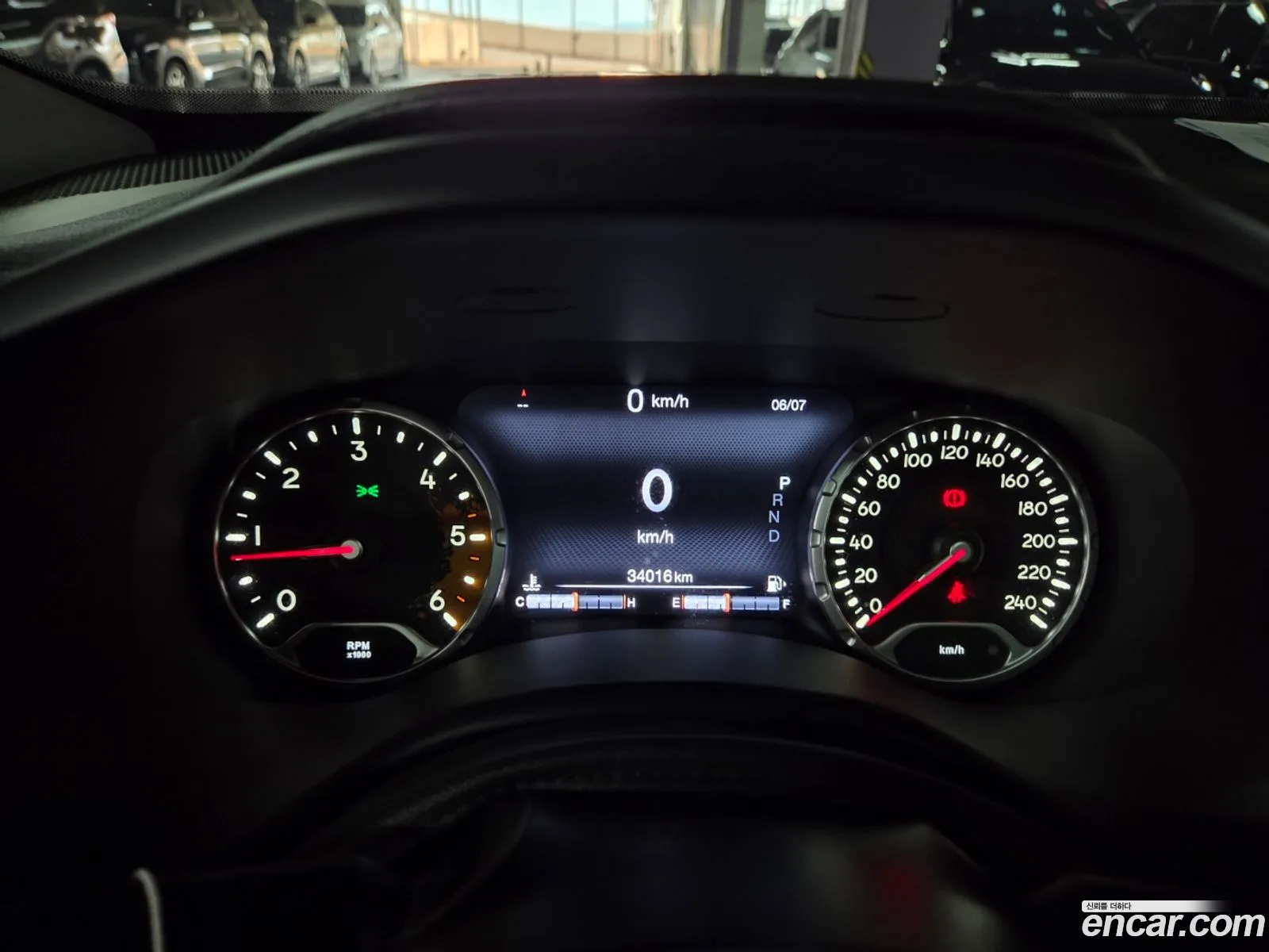 Jeep Renegade 2017 — 8