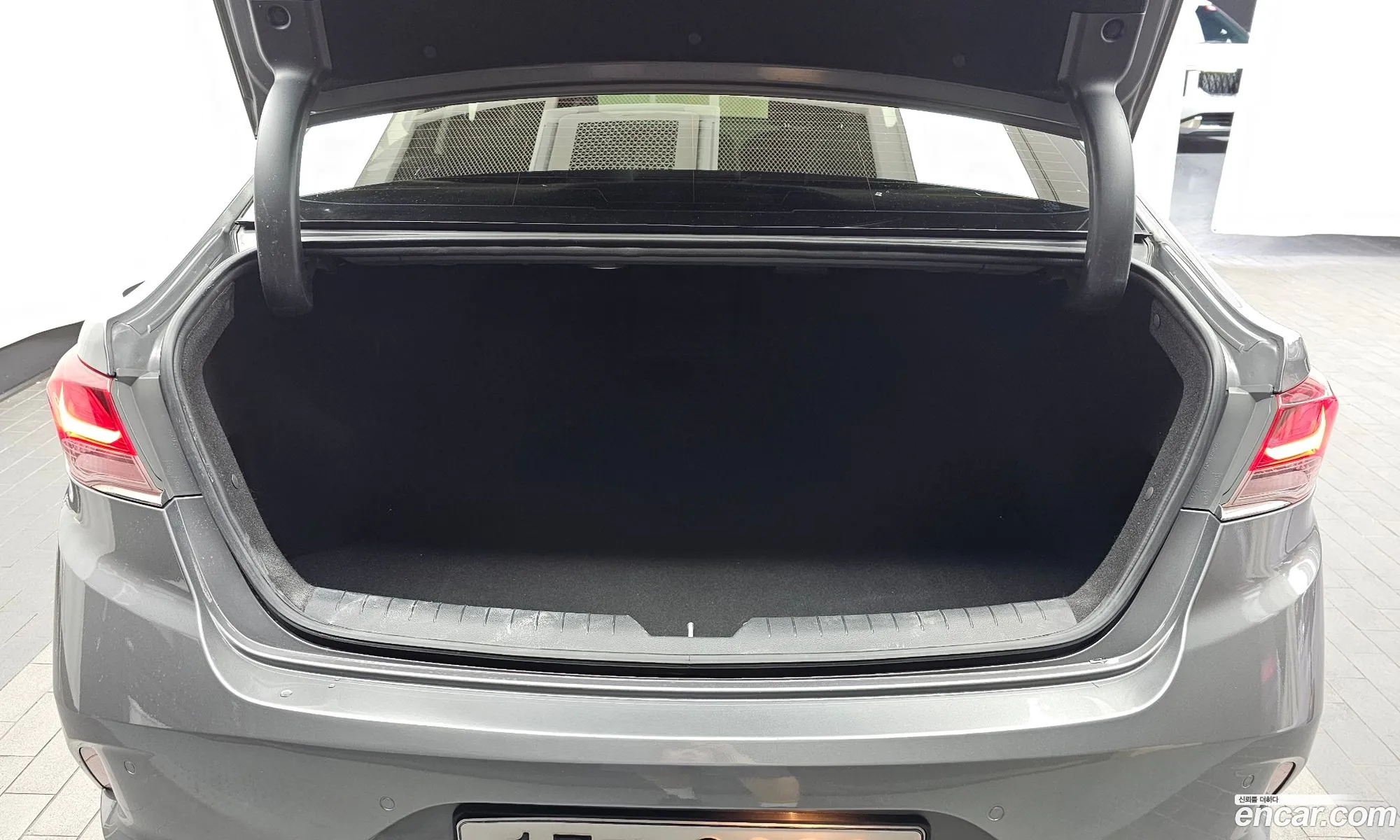 Hyundai Sonata New Rise 2017 KMHE341CBJA360141 — 16