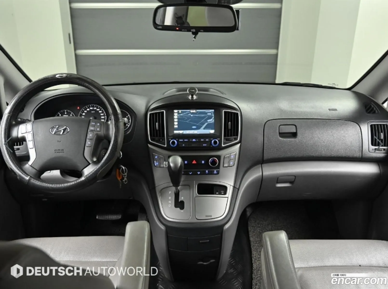 Hyundai Grand Starex 2018 — 16