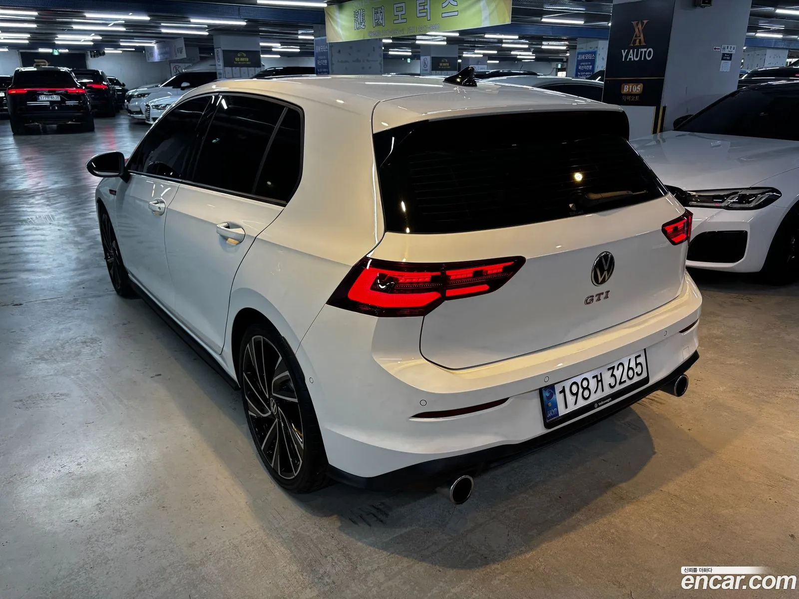 Volkswagen Golf 8th Gen 2024 — 15