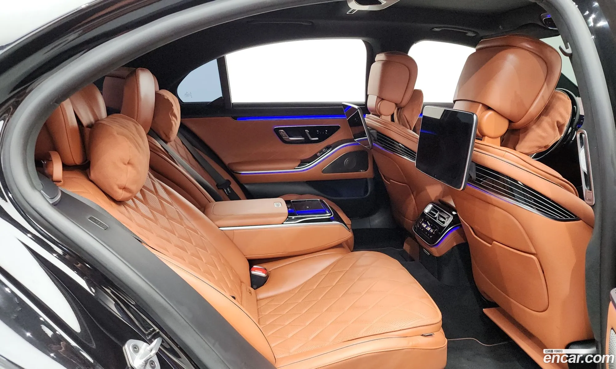 Mercedes-Benz S-Class W223 2022 — 12