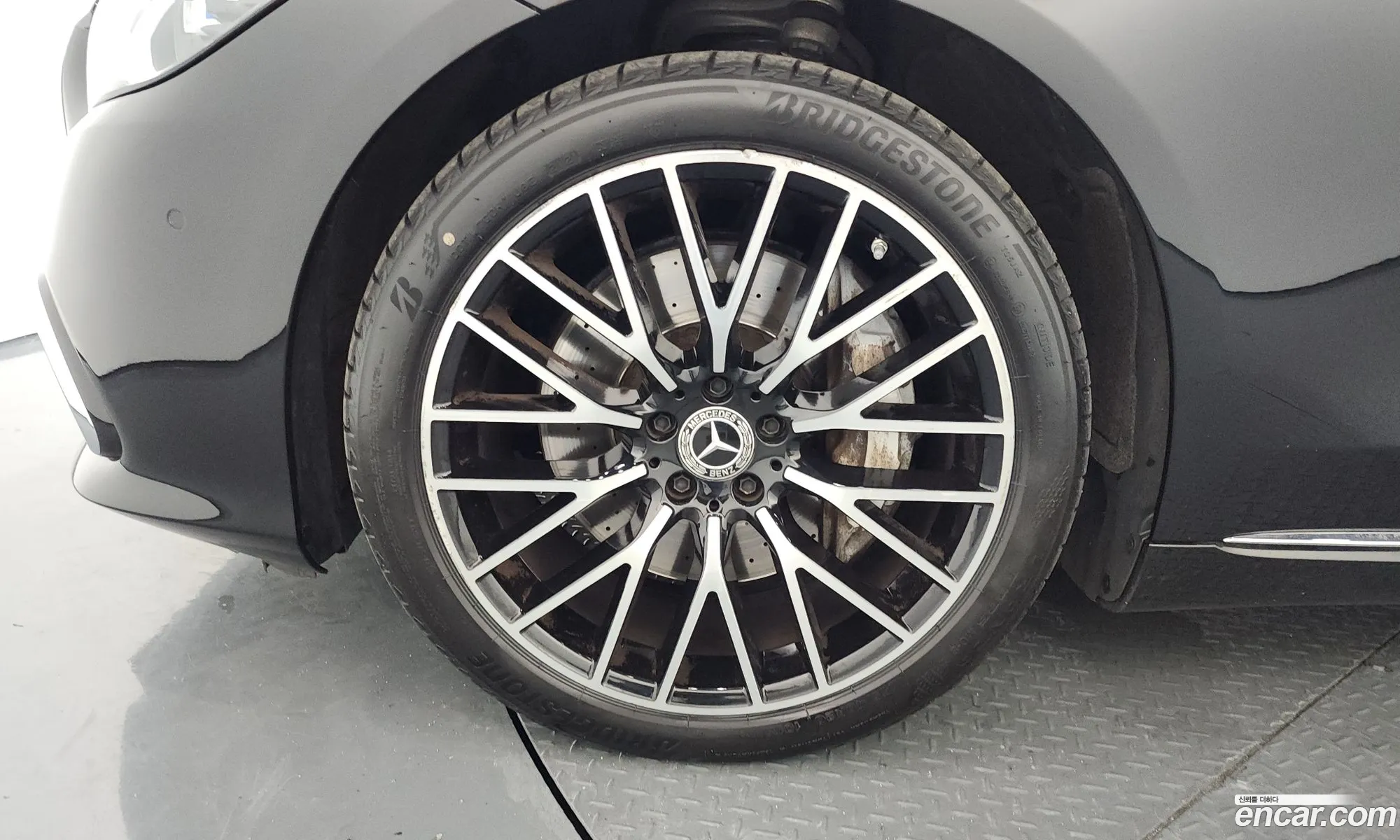 Mercedes-Benz S-Class W223 2022 — 24