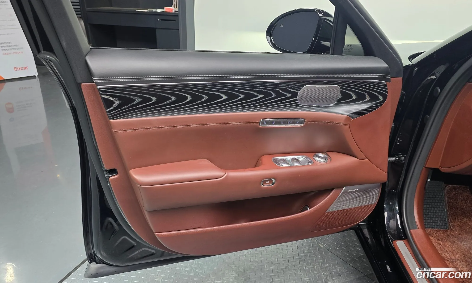 Genesis G90 2023 — 25