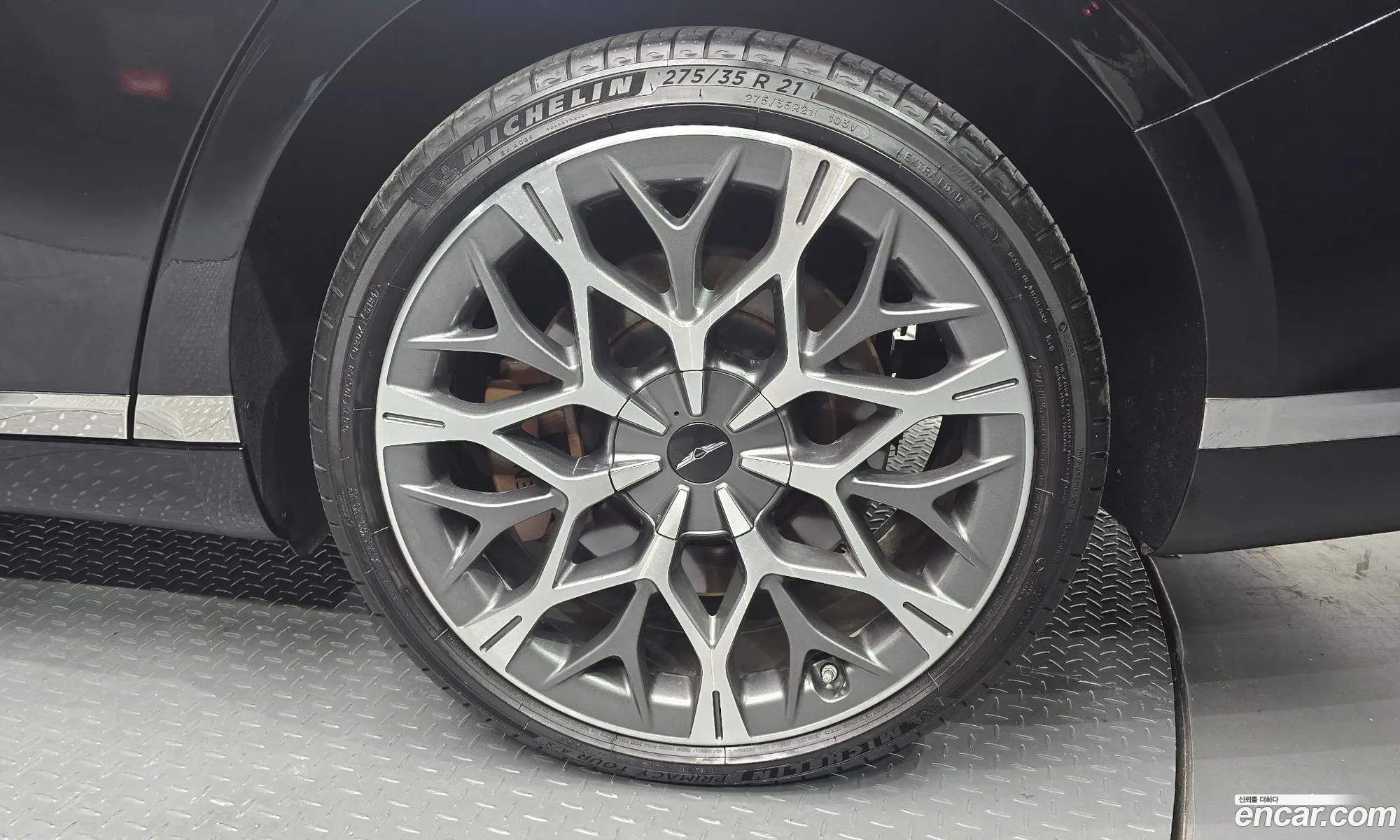 Genesis G90 2023 — 18