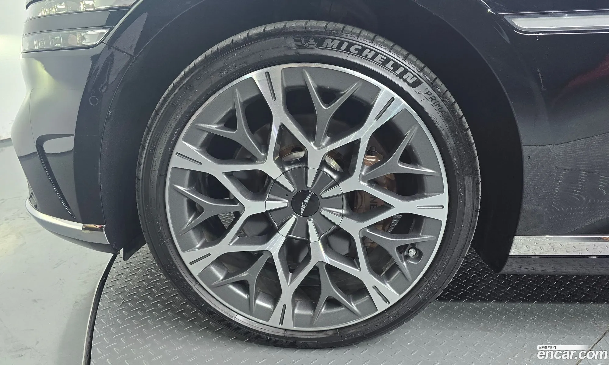 Genesis G90 2023 — 21