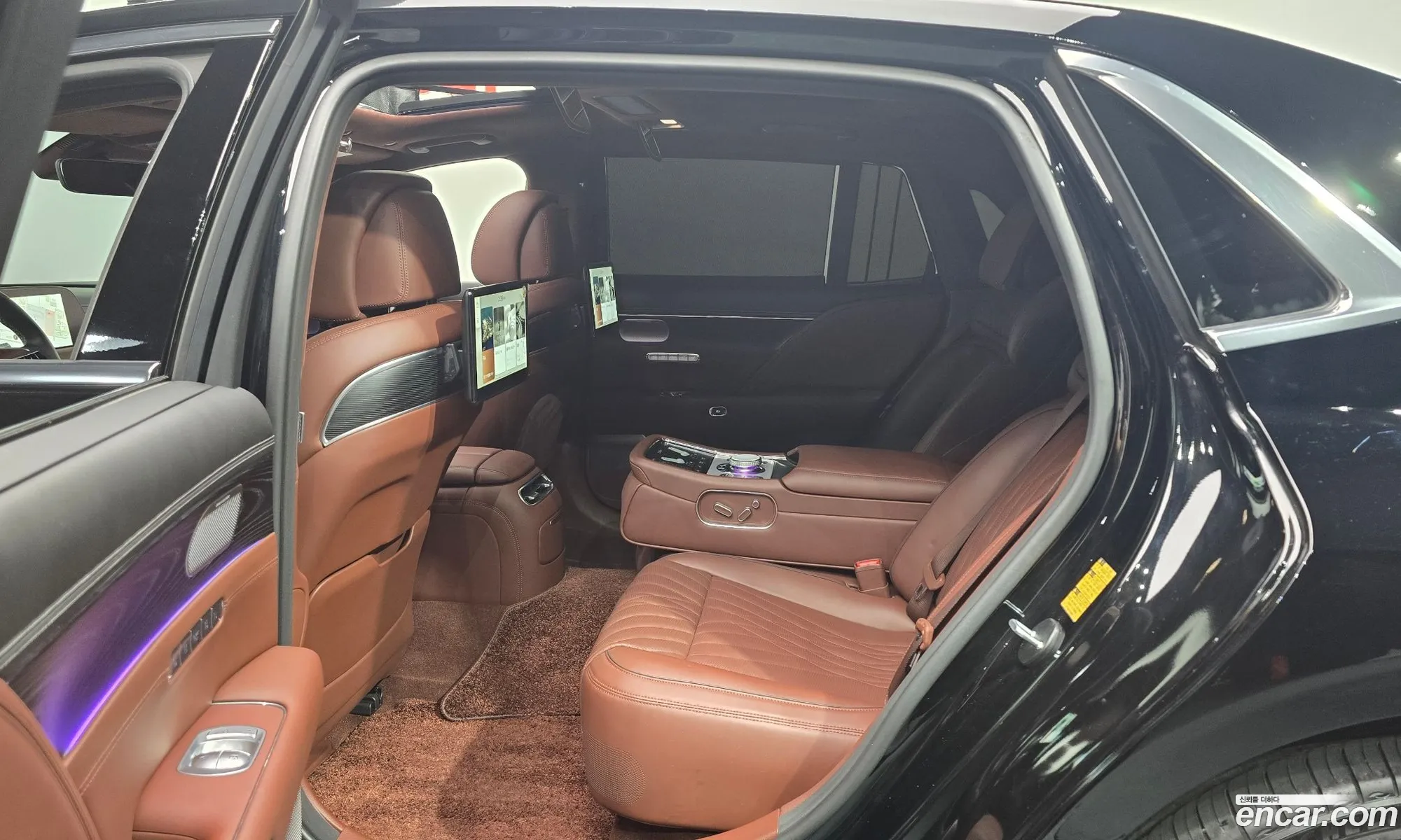 Genesis G90 2023 — 17