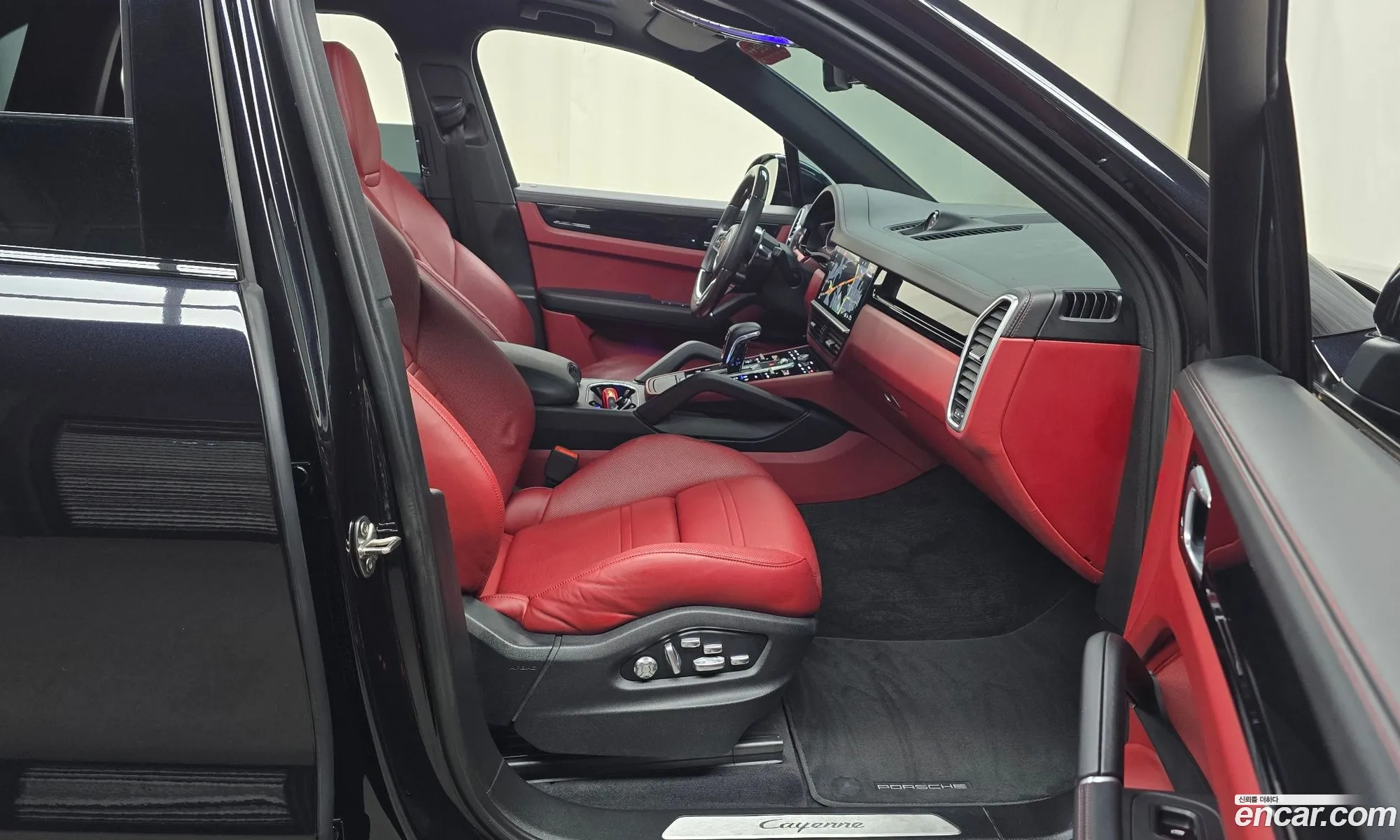 Porsche Cayenne 2020 WP1AE29Y9LDA34413 — 29