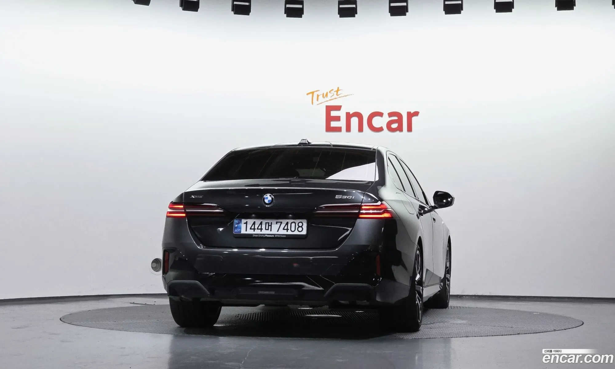 BMW 5 Series 2024 — 28