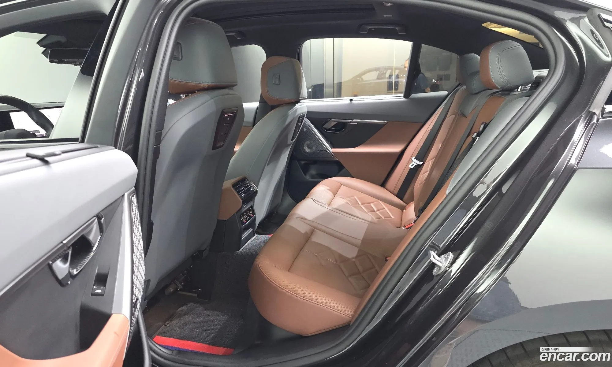 BMW 5 Series 2024 — 16