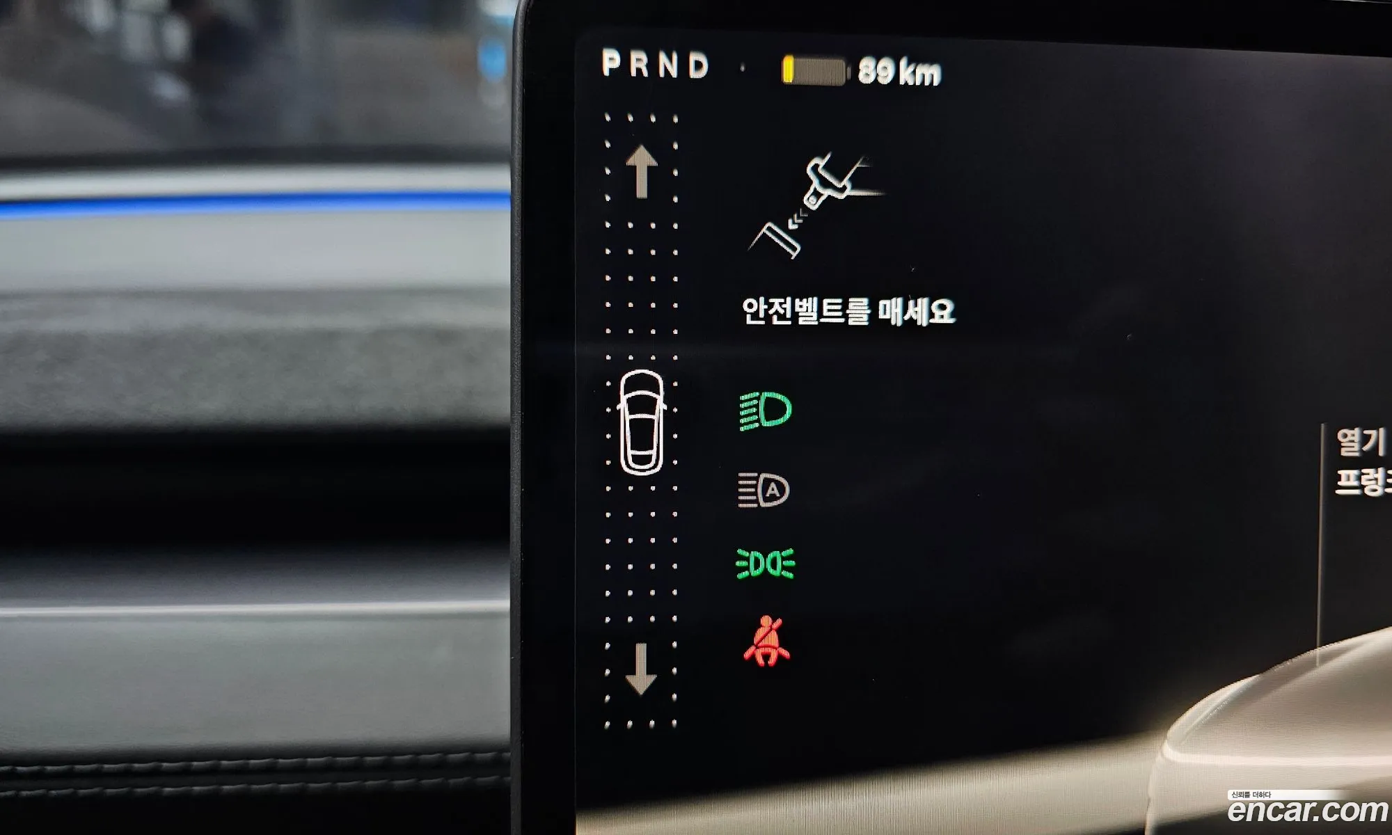 Tesla Model Y 2025 LRWYGCEK4SC018557 — 7
