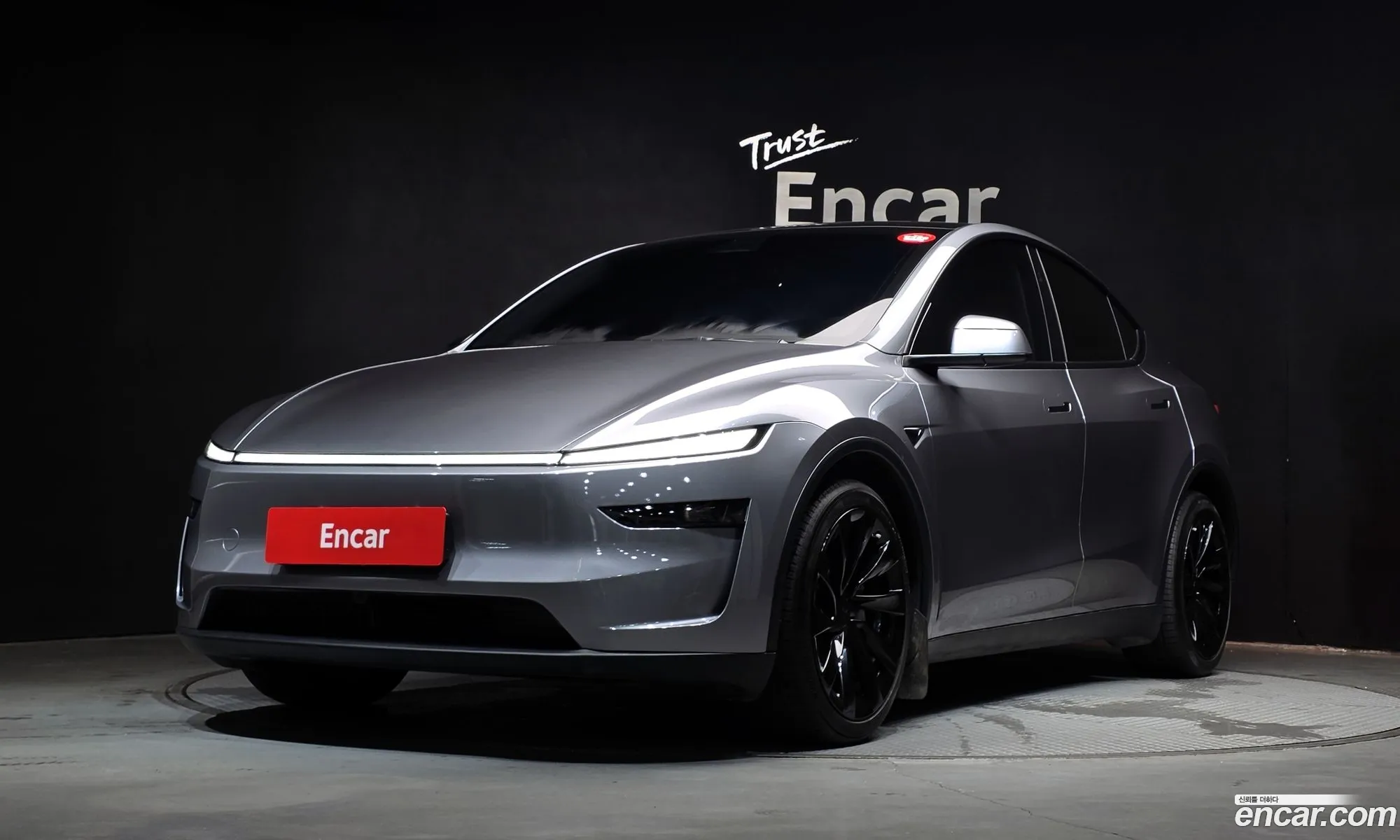 Tesla Model Y 2025 LRWYGCEK4SC018557 — 28