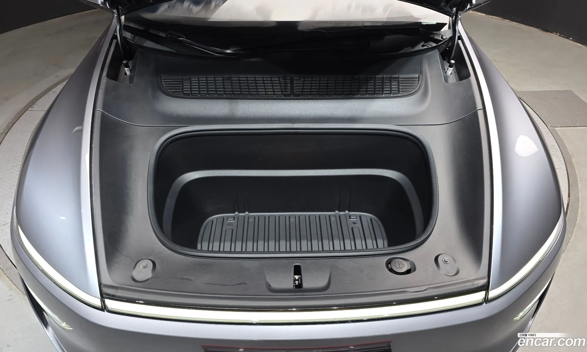 Tesla Model Y 2025 LRWYGCEK4SC018557 — 19