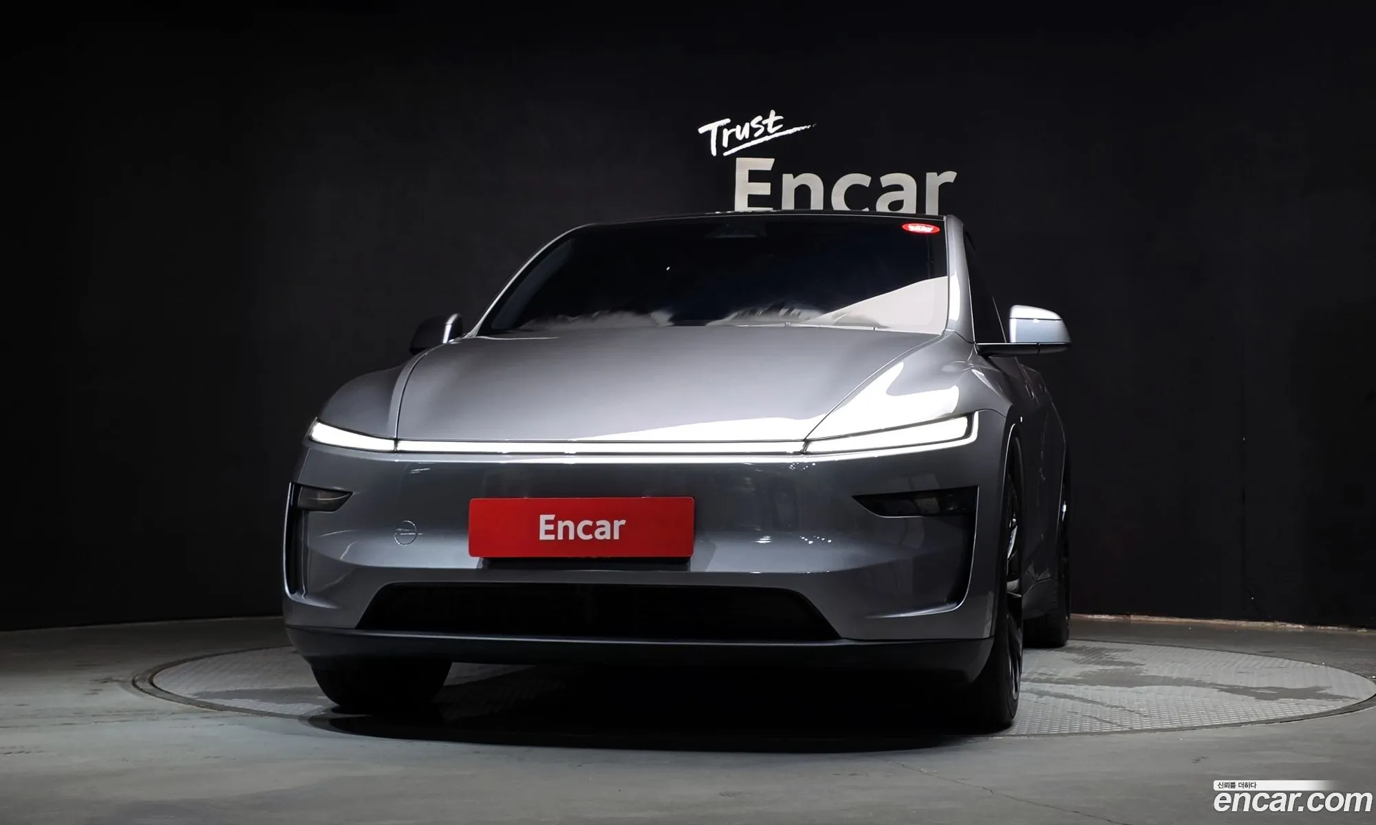Tesla Model Y 2025 LRWYGCEK4SC018557 — 33