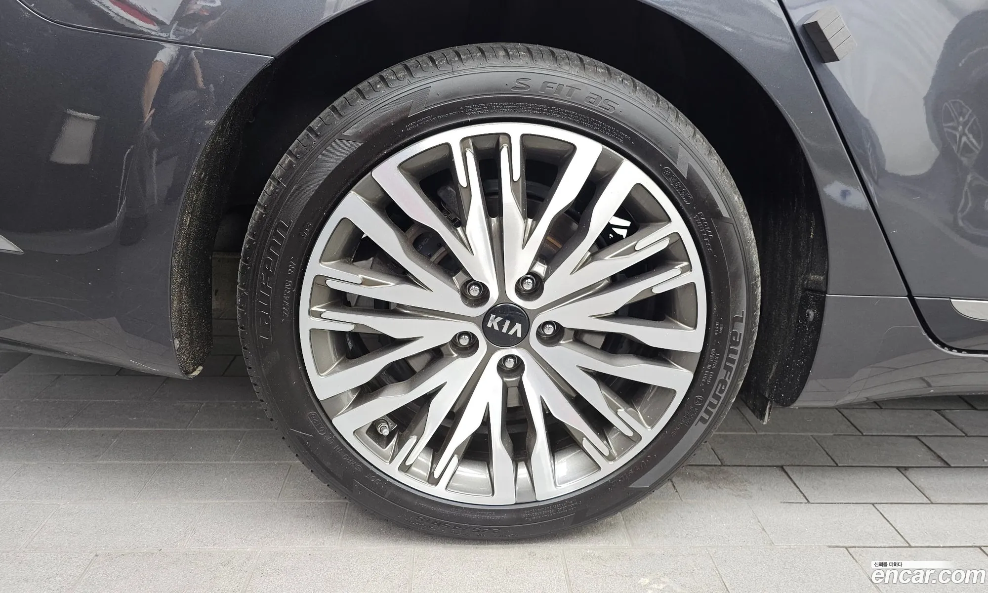Kia K7 2017 KNALC418BHA083891 — 27