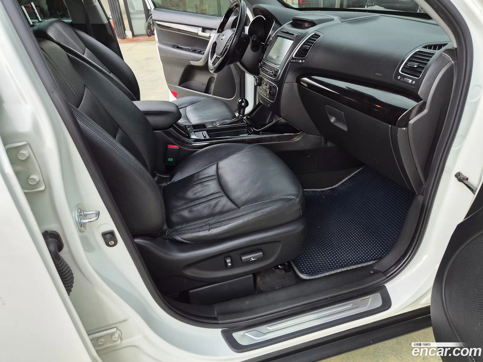 Kia Sorento R 2012 — 19