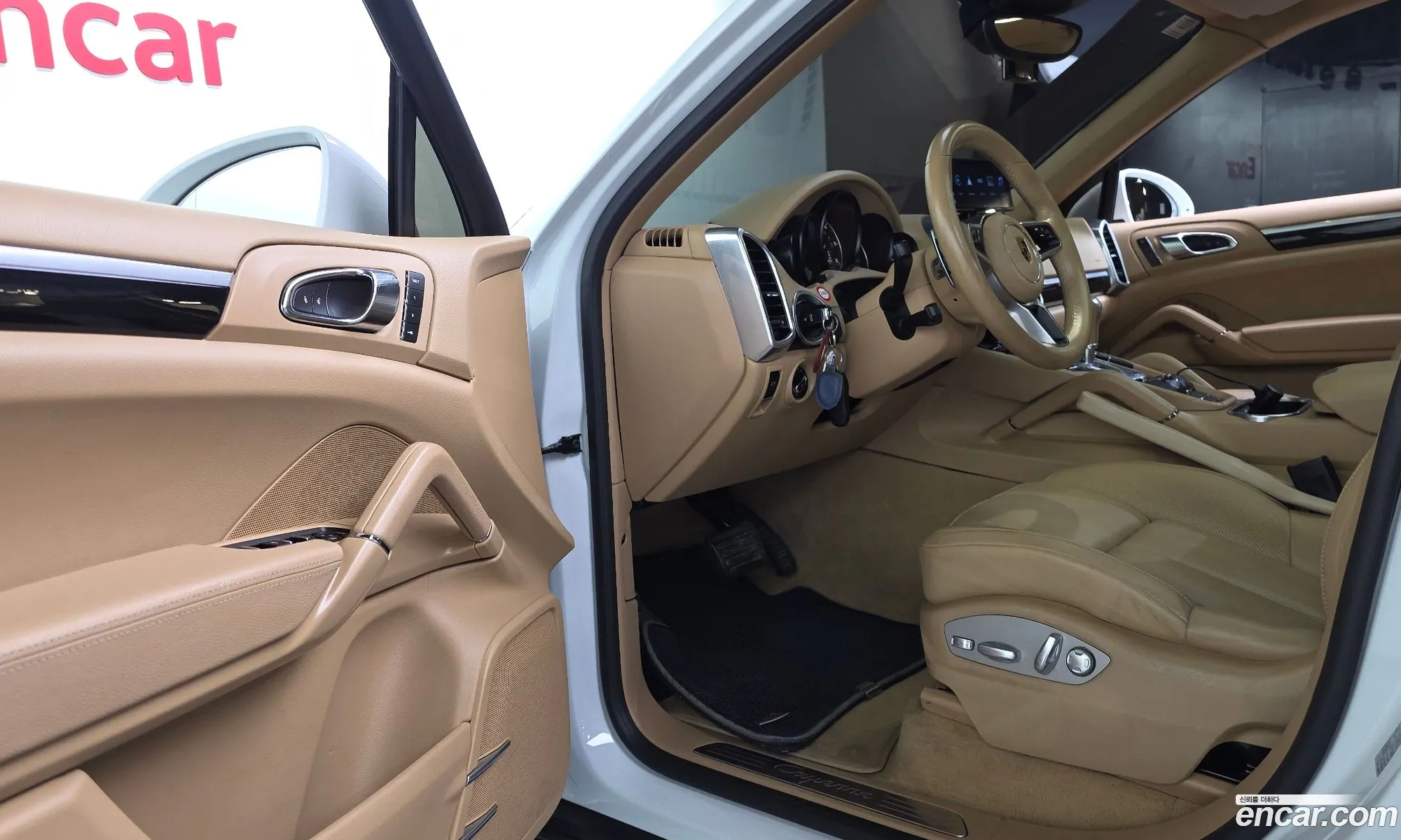 Porsche Cayenne 2015 WP1AF2925GKA44088 — 3
