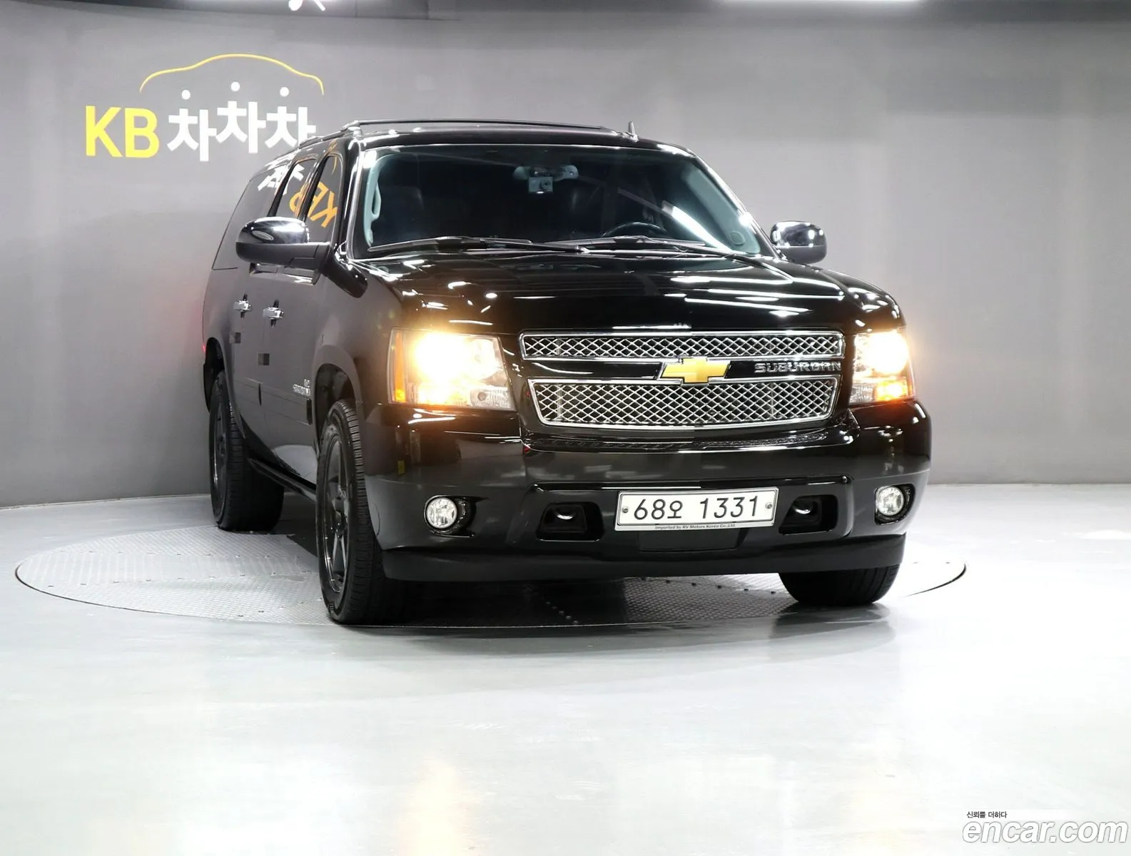 Chevrolet Suburban 2013 — 10