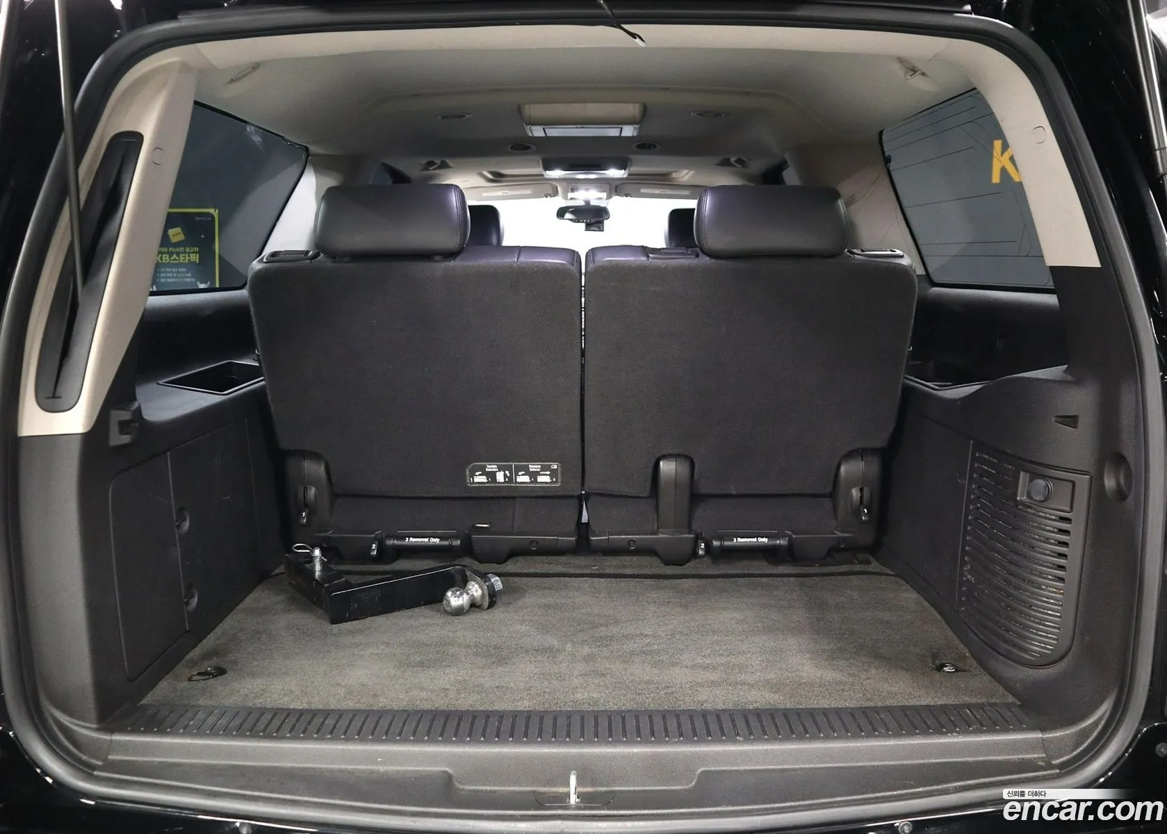 Chevrolet Suburban 2013 — 17