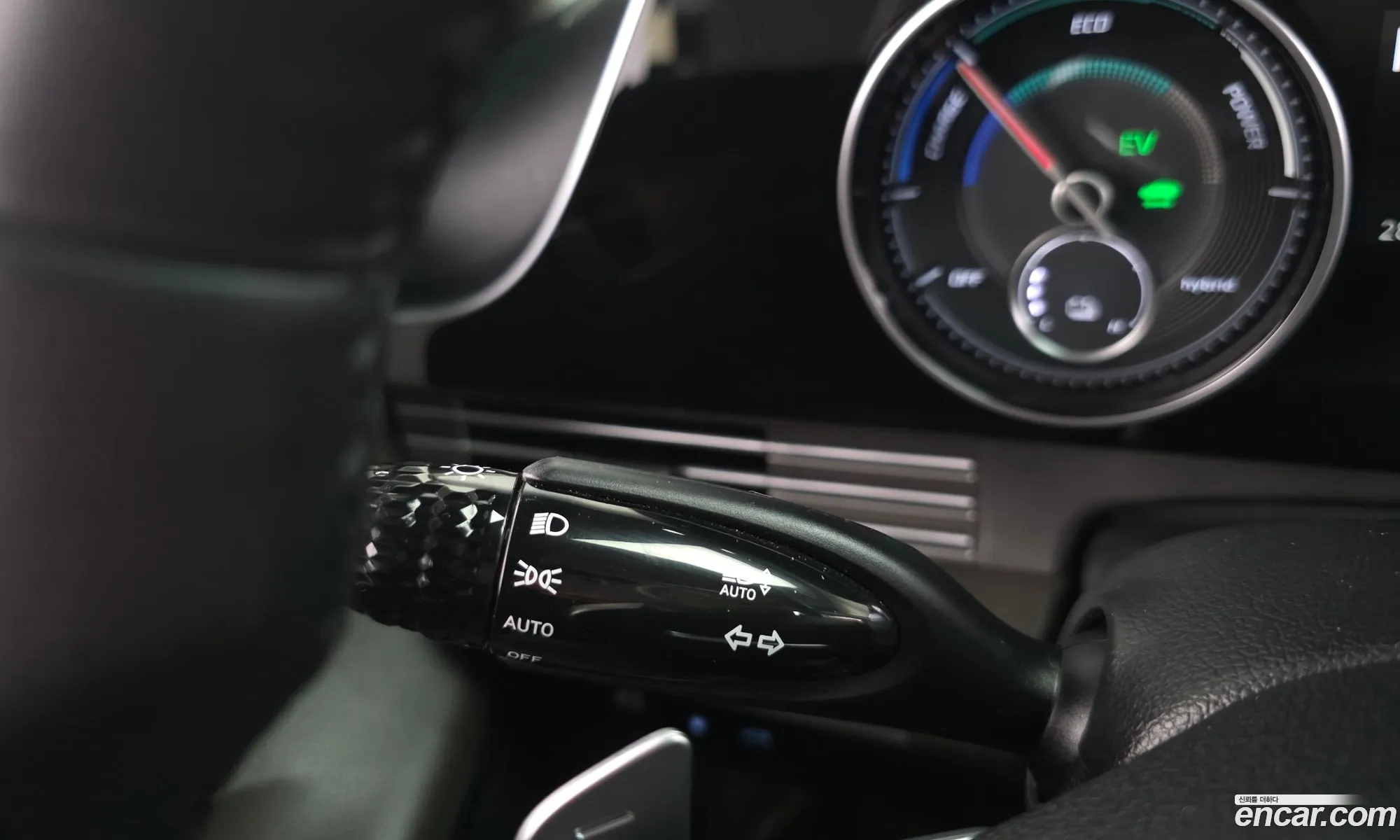 Hyundai Grandeur IG Hybrid 2020 — 18