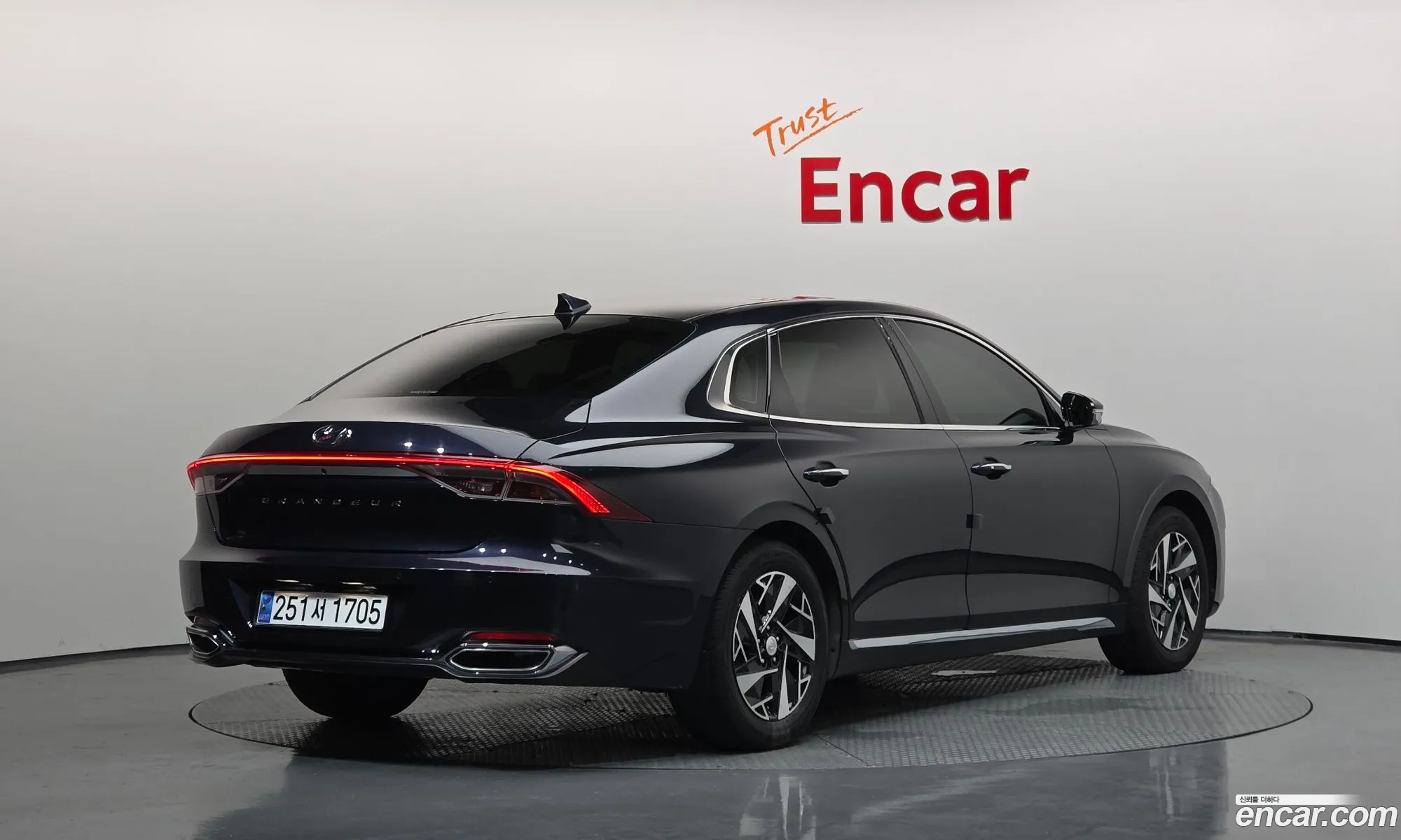 Hyundai Grandeur IG Hybrid 2020 — 9