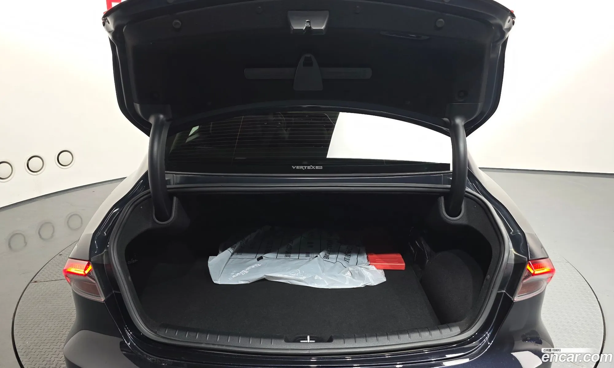 Hyundai Grandeur IG Hybrid 2020 — 32
