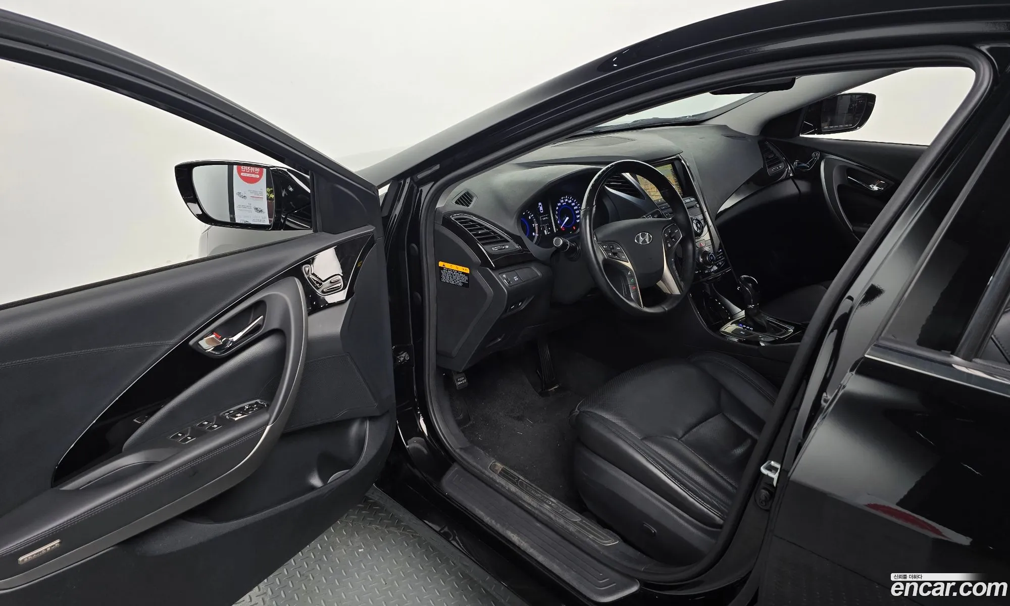 Hyundai Grandeur HG 2012 — 12