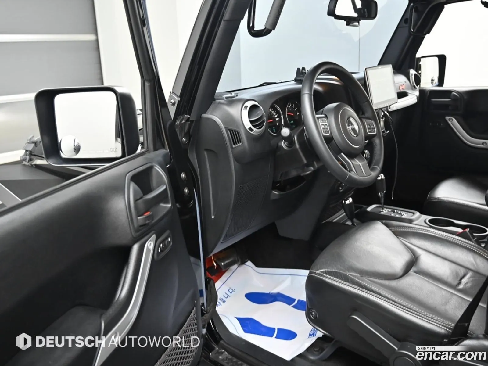 Jeep Wrangler 2016 — 9