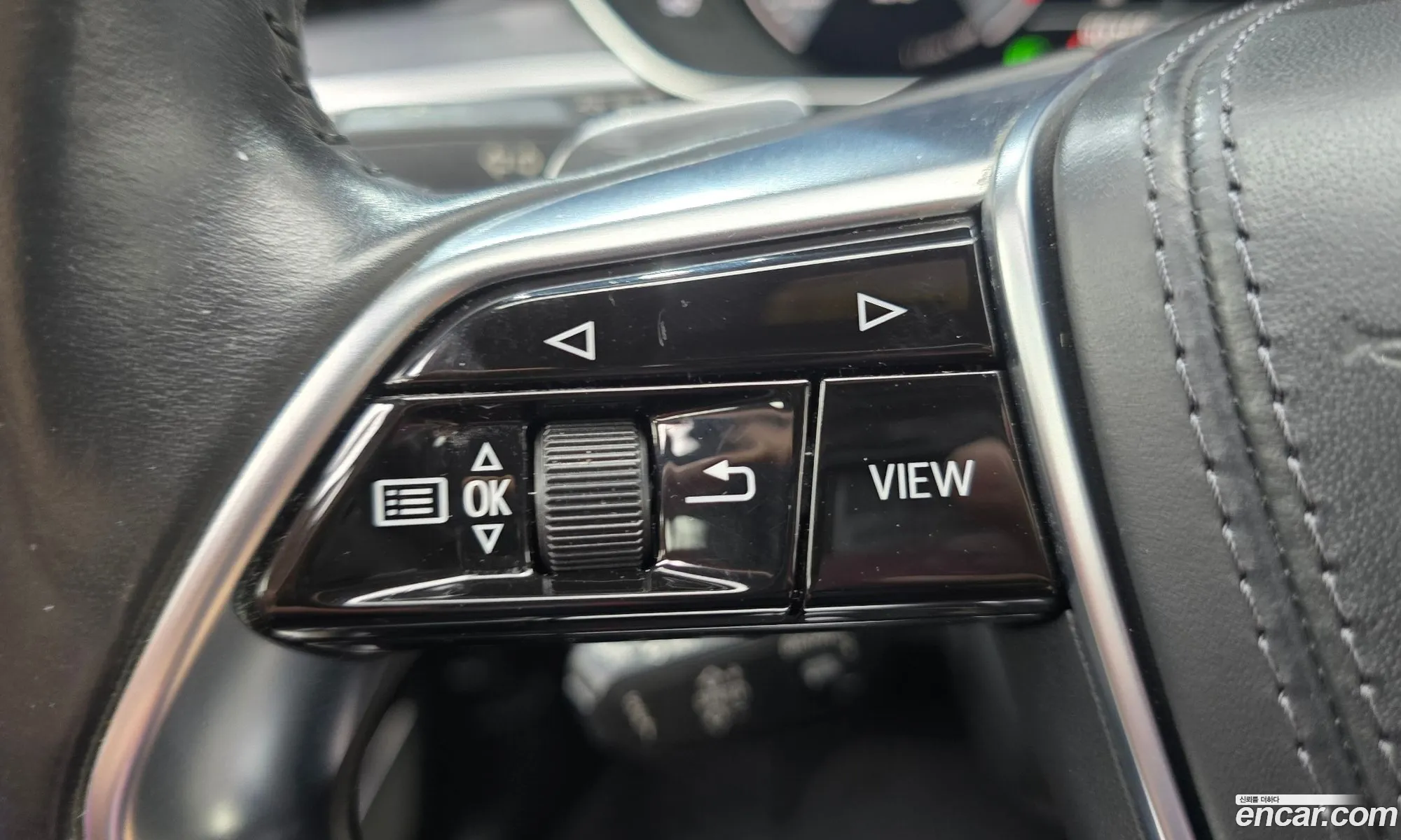 Audi A8 2020 — 17