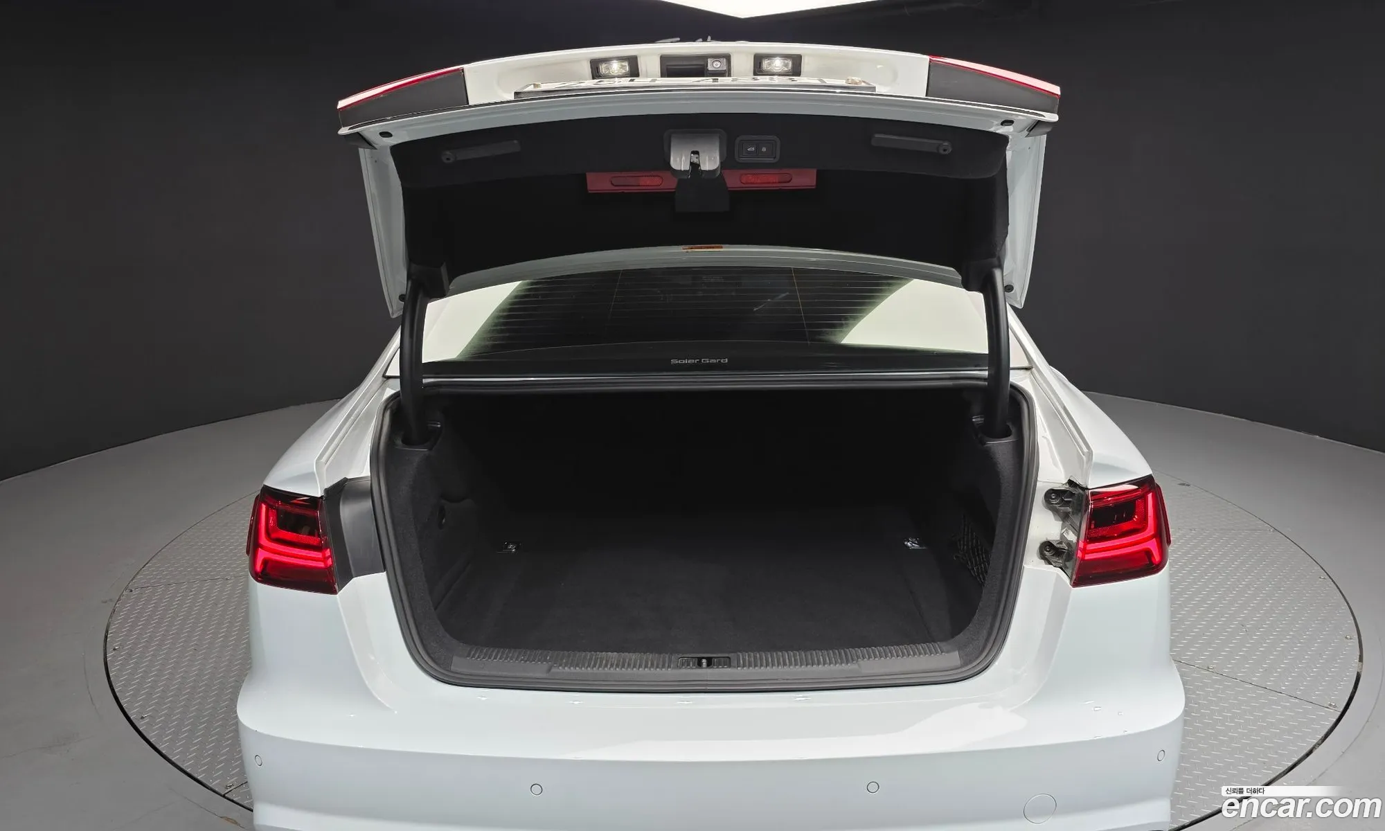 Audi A6 2018 WAUZZZ4G1JN119783 — 5