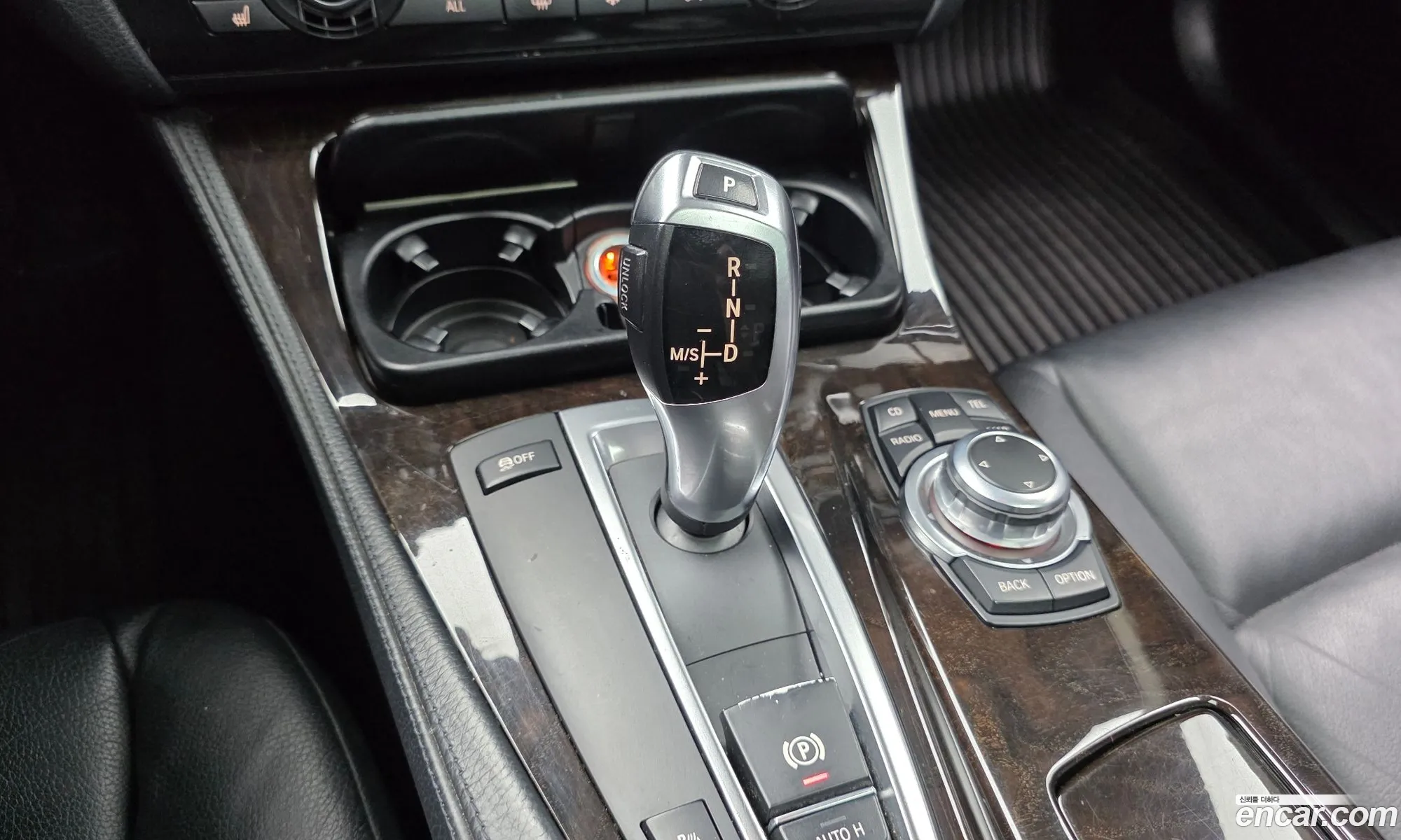 BMW 5 Series 2011 — 12
