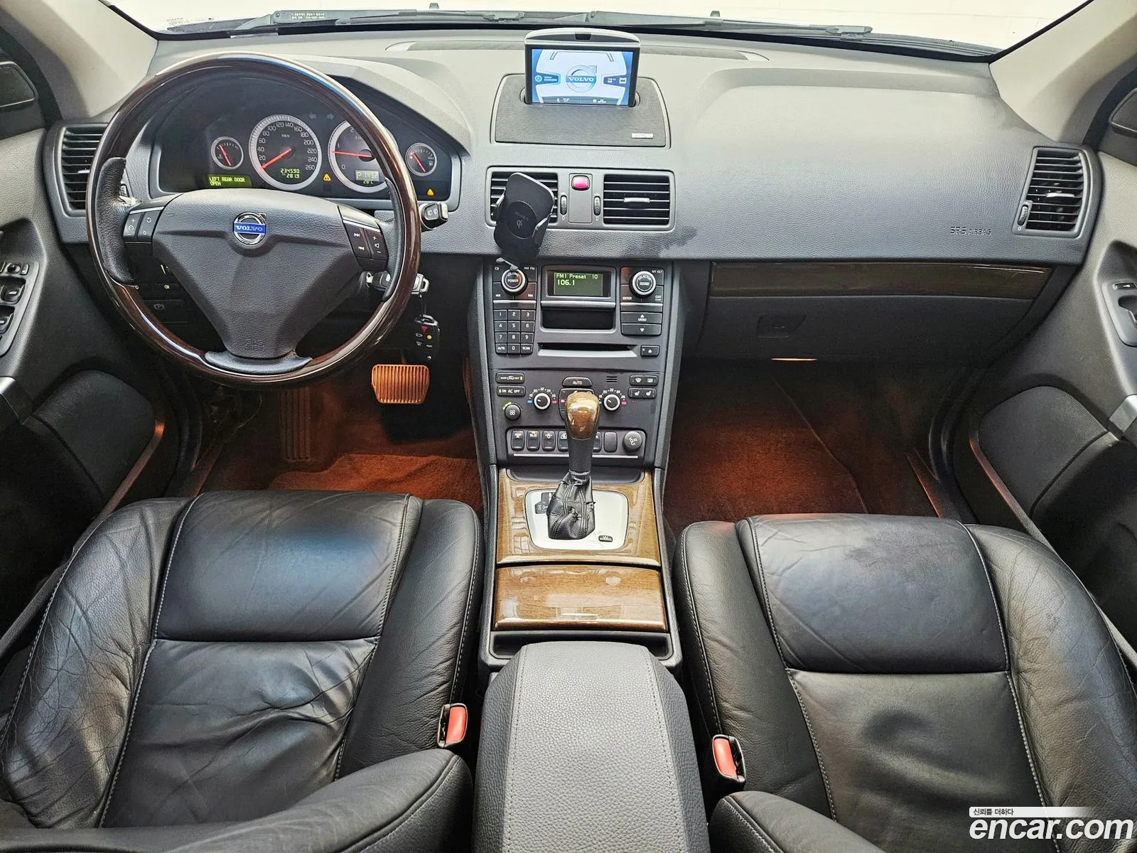 Volvo XC90 2010 — 18