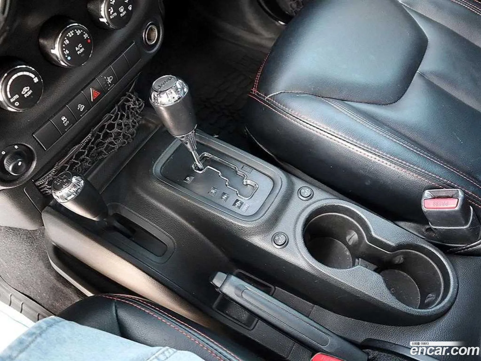 Jeep Wrangler 2017 — 11