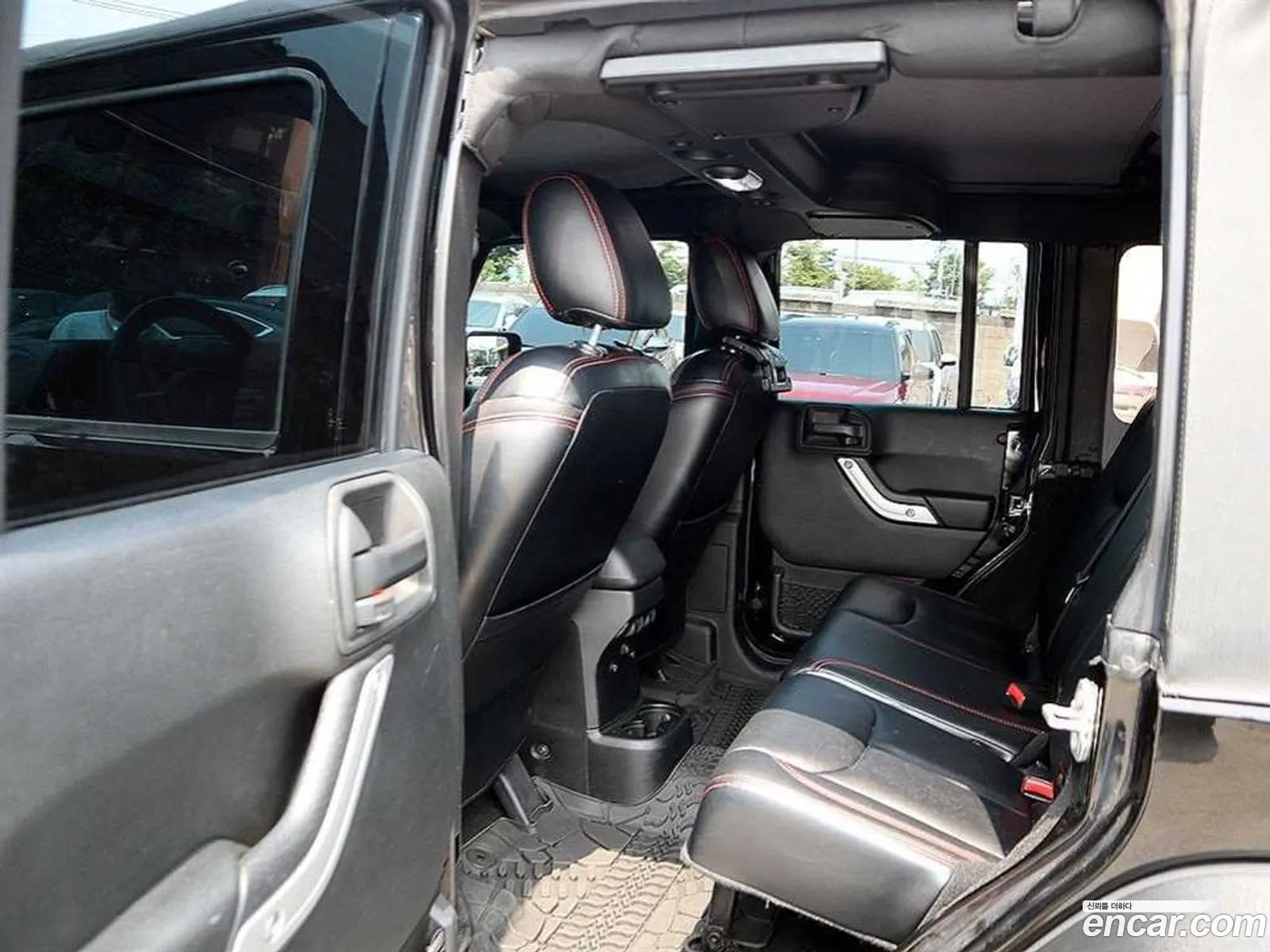 Jeep Wrangler 2017 — 17