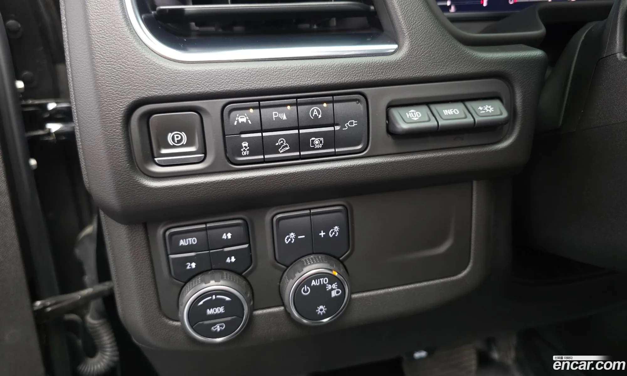 Chevrolet (GM Daewoo) Tahoe 2022 — 24